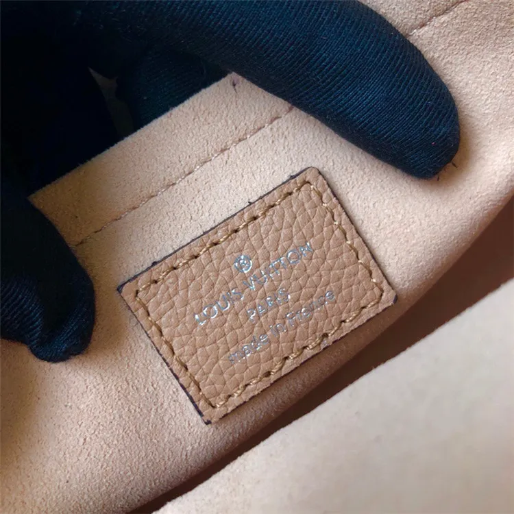 LOUIS-VUITTON-MYLOCKME-BB-CREAMY-SEDGE-M51424_9 LOUIS VUITTON MYLOCKME BB CREAMY SEDGE M51424 9