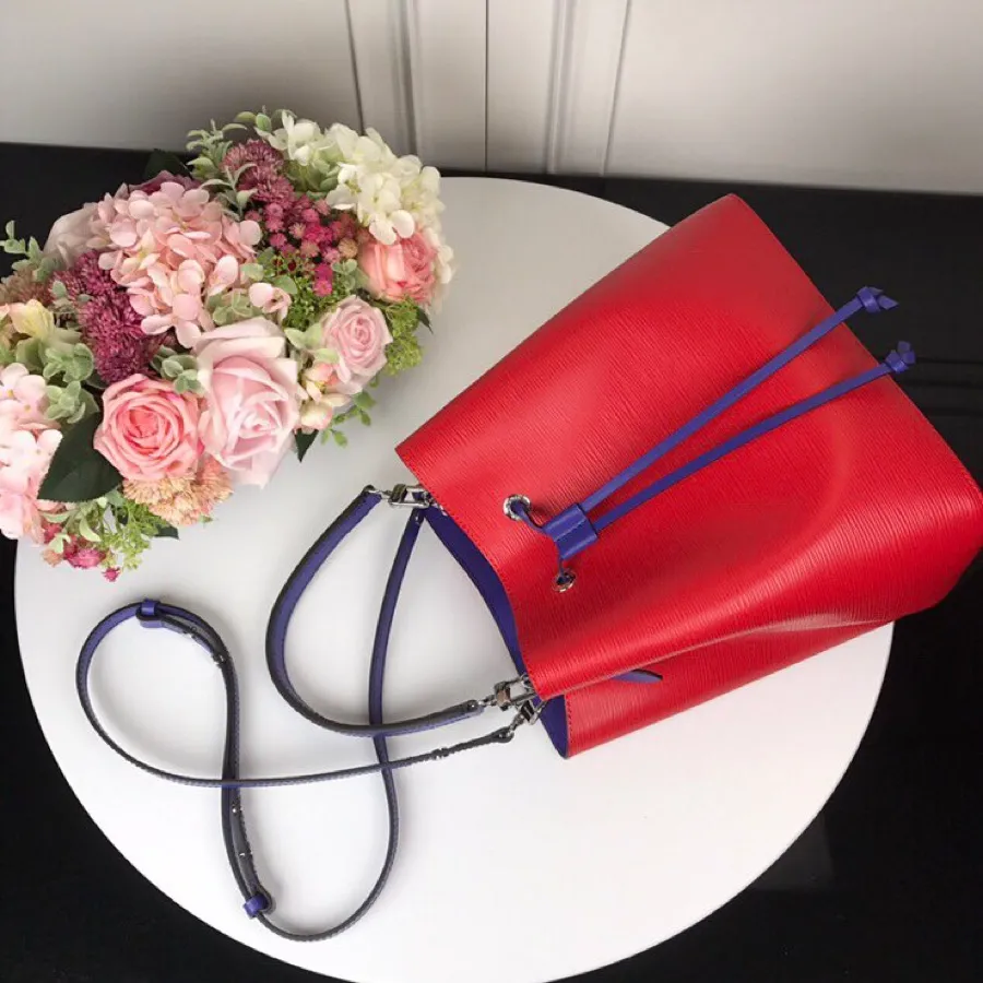 LOUIS VUITTON NEONOE MM BAG EPI LEATHER COQUELICOT RED M54365_9 LOUIS VUITTON NEONOE MM BAG EPI LEATHER COQUELICOT RED M54365 9