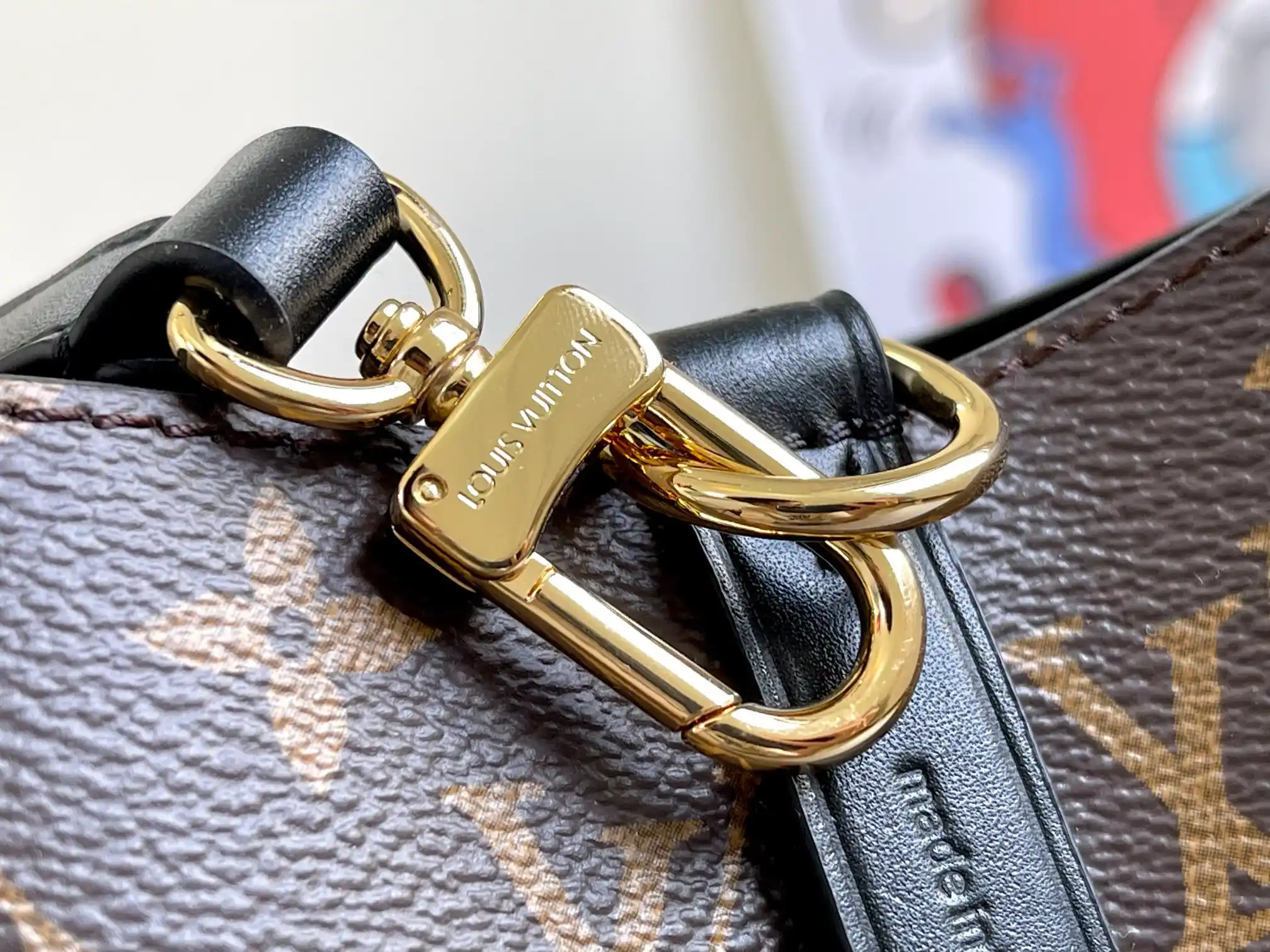 LOUIS VUITTON NÉONOÉ MM BUCKET BAG BLACK M44020_7 LOUIS VUITTON NEONOE MM BUCKET BAG BLACK M44020 7