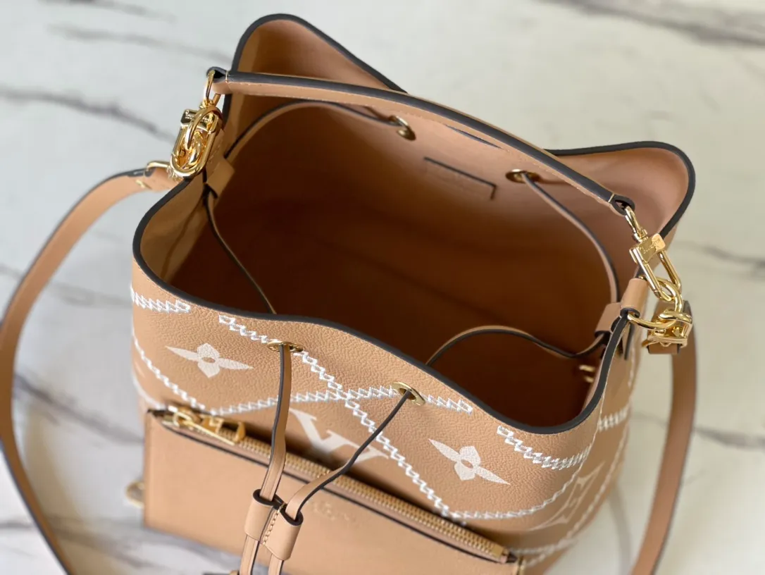 LOUIS VUITTON NÉONOÉ MM GRAINED COWHIDE LEATHER ARIZONA BROWN M46029_5 LOUIS VUITTON NEONOE MM GRAINED COWHIDE LEATHER ARIZONA BROWN M46029 5