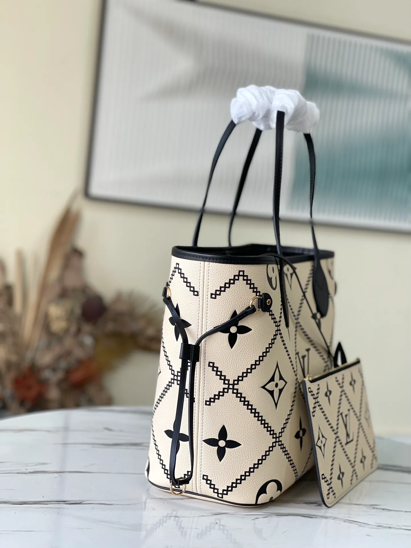 LOUIS VUITTON NEVERFULL MM GRAINED COWHIDE LEATHER BEIGE M46039_2 LOUIS VUITTON NEVERFULL MM GRAINED COWHIDE LEATHER BEIGE M46039 2