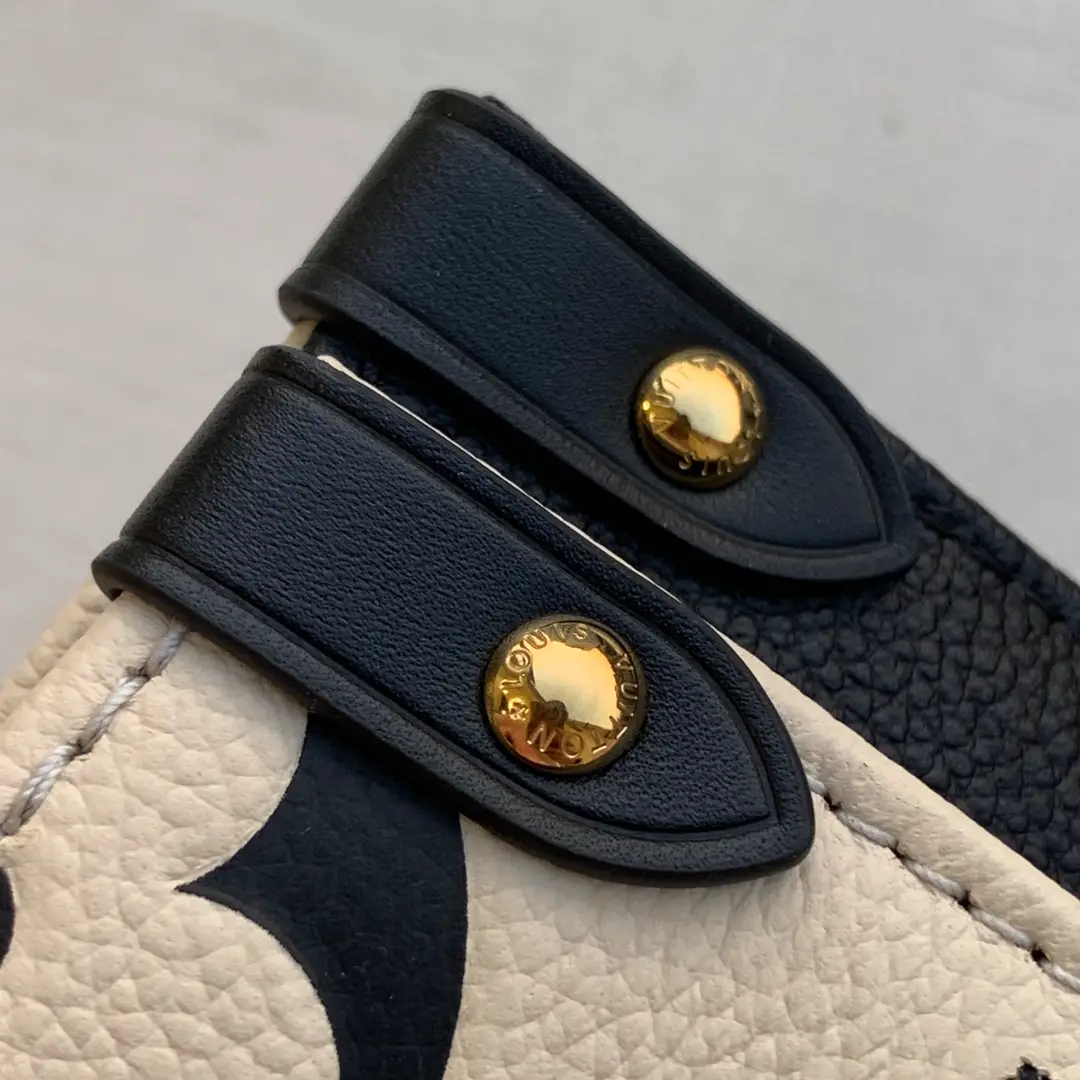 LOUIS VUITTON ONTHEGO MM EMBROIDERED GRAINED COWHIDE LEATHER CREME M46016_6 LOUIS VUITTON ONTHEGO MM EMBROIDERED GRAINED COWHIDE LEATHER CREME M46016 6
