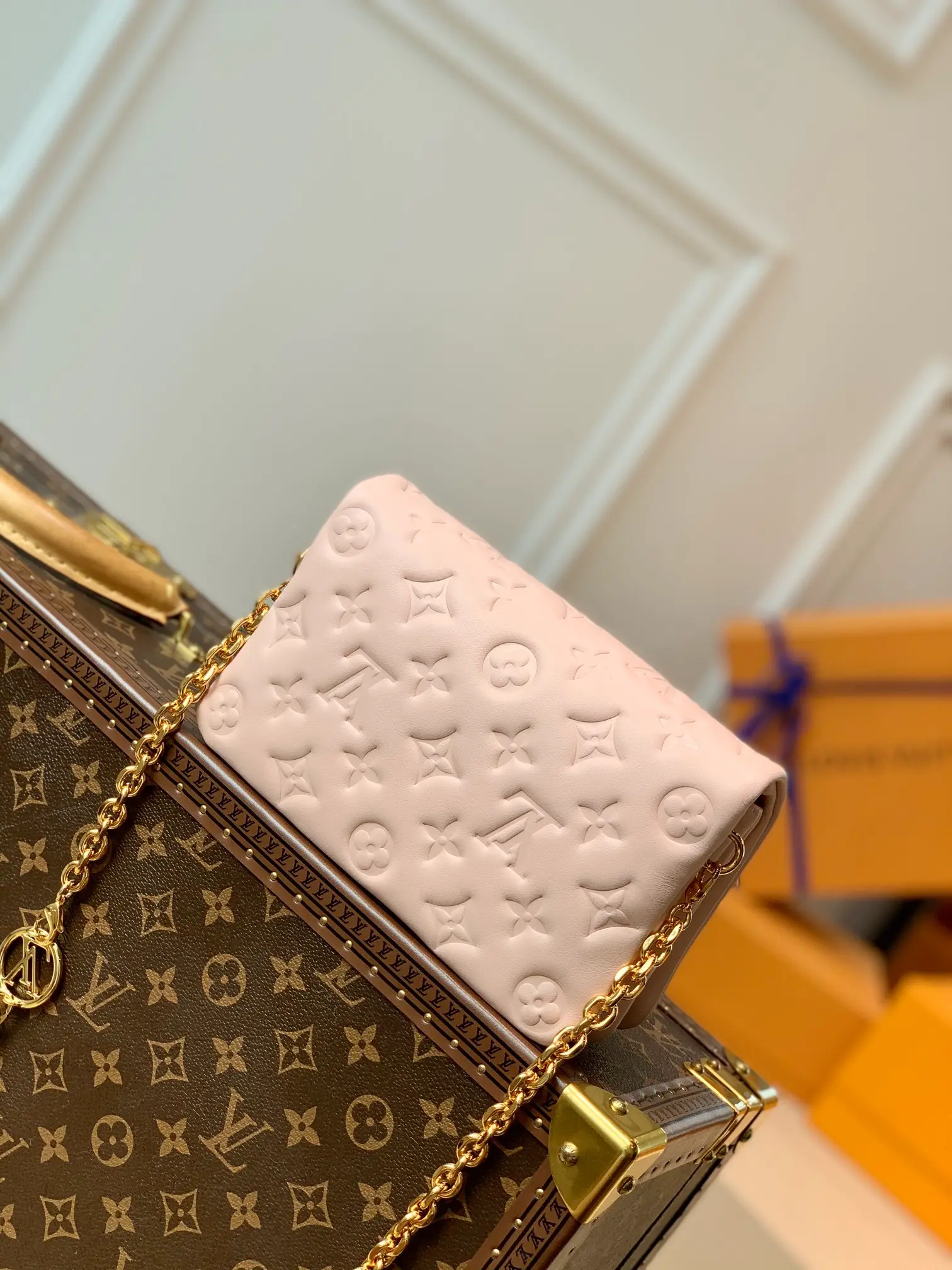 LOUIS VUITTON POCHETTE COUSSIN HANDBAG MONOGRAM-EMBOSSED LAMBSKIN PINK M80996_2 LOUIS VUITTON POCHETTE COUSSIN HANDBAG MONOGRAM EMBOSSED LAMBSKIN PINK M80996 2