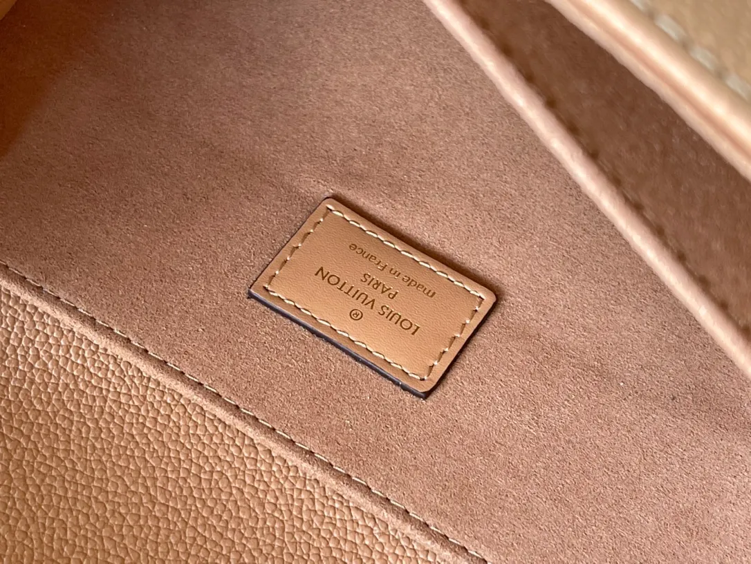 LOUIS VUITTON POCHETTE MÉTIS GRAINED COWHIDE LEATHER ARIZONA BROWN M46018_9 LOUIS VUITTON POCHETTE METIS GRAINED COWHIDE LEATHER ARIZONA BROWN M46018 9