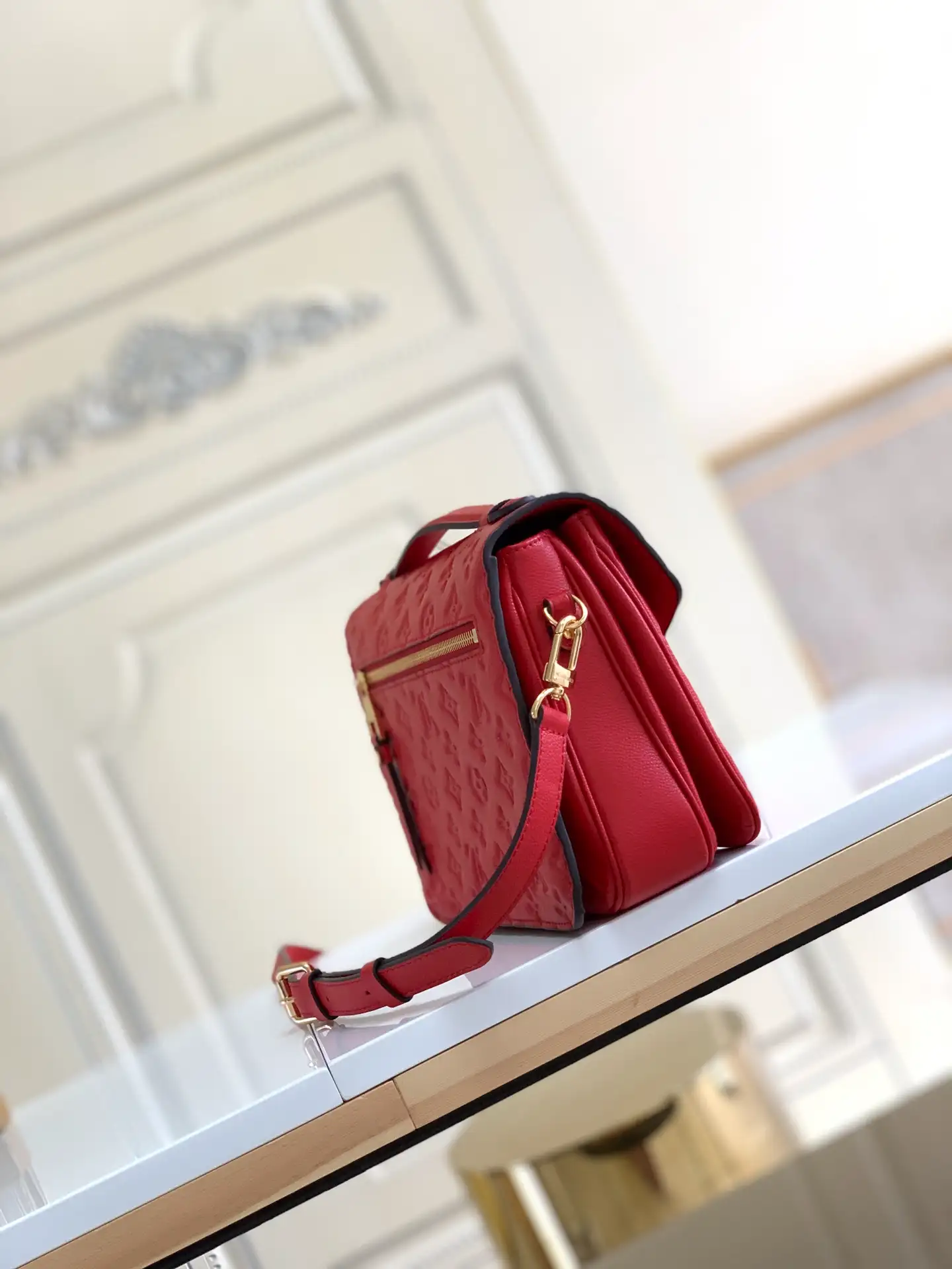 LOUIS VUITTON POCHETTE MÉTIS HANDBAG GRAINED COWHIDE LEATHER RED M44155_2 LOUIS VUITTON POCHETTE METIS HANDBAG GRAINED COWHIDE LEATHER RED M44155 2