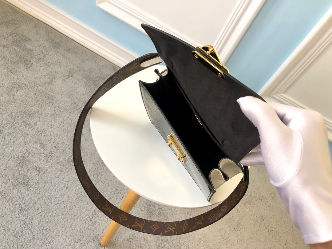 LOUIS VUITTON SPRING STREET HANDBAG DEBOSSED MONOGRAM VERNIS LEATHER BLACK M90375_06 LOUIS VUITTON SPRING STREET HANDBAG DEBOSSED MONOGRAM VERNIS LEATHER BLACK M90375 06