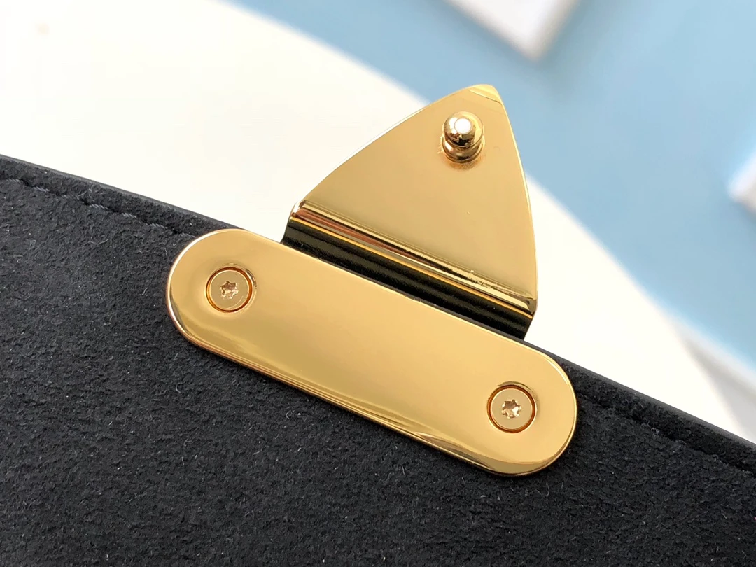 LOUIS VUITTON SPRING STREET HANDBAG DEBOSSED MONOGRAM VERNIS LEATHER BLACK M90375_07 LOUIS VUITTON SPRING STREET HANDBAG DEBOSSED MONOGRAM VERNIS LEATHER BLACK M90375 07