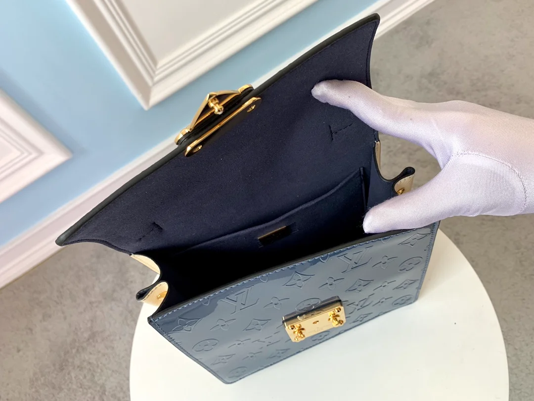 LOUIS-VUITTON-SPRING-STREET-MONOGRAM-VERNIS-BLUE-M90373_5 LOUIS VUITTON SPRING STREET MONOGRAM VERNIS BLUE M90373 5