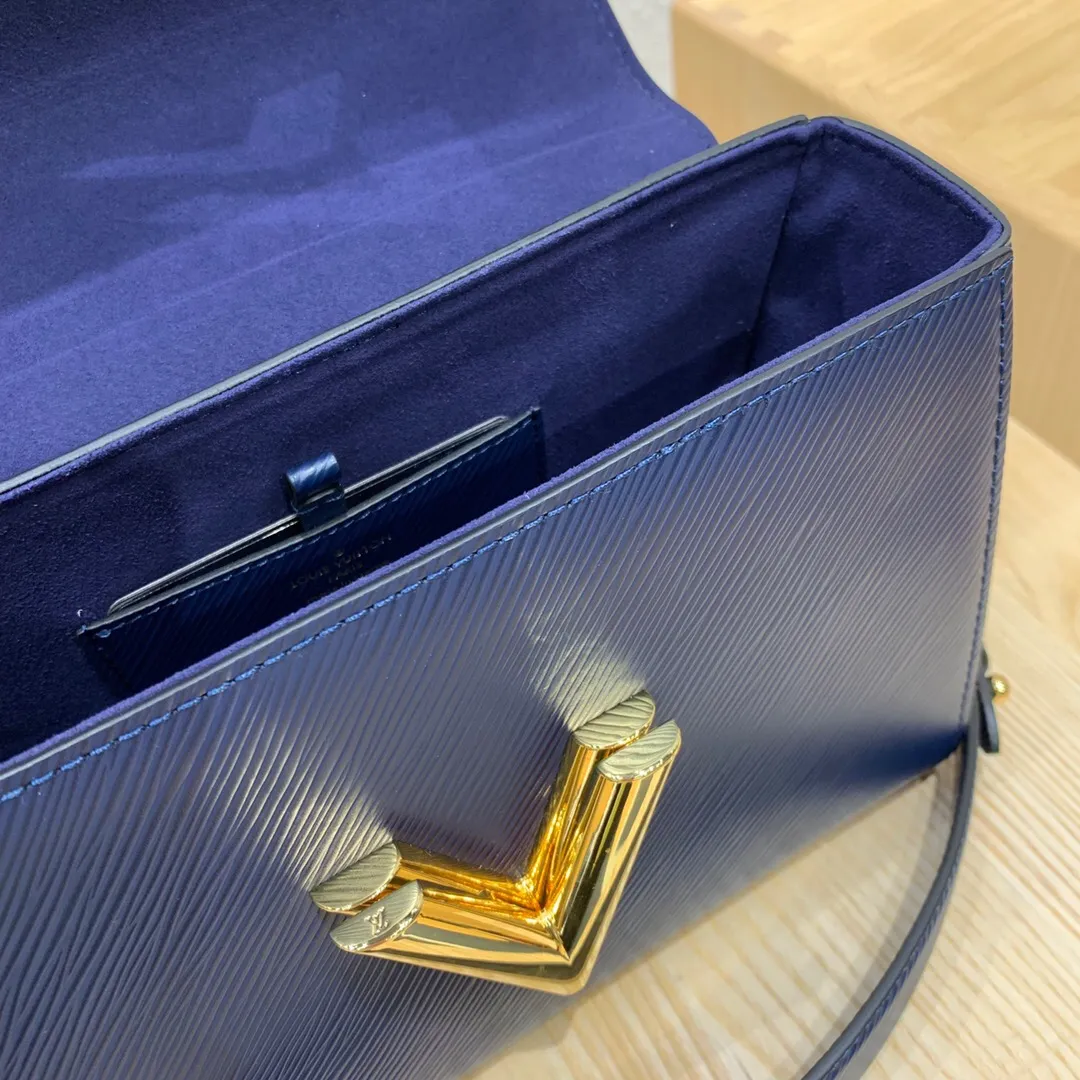 LOUIS VUITTON TWIST MM CHAIN BAG EPI GRAINED COWHIDE LEATHER INDIGO BLUE M53090_6 LOUIS VUITTON TWIST MM CHAIN BAG EPI GRAINED COWHIDE LEATHER INDIGO BLUE M53090 6