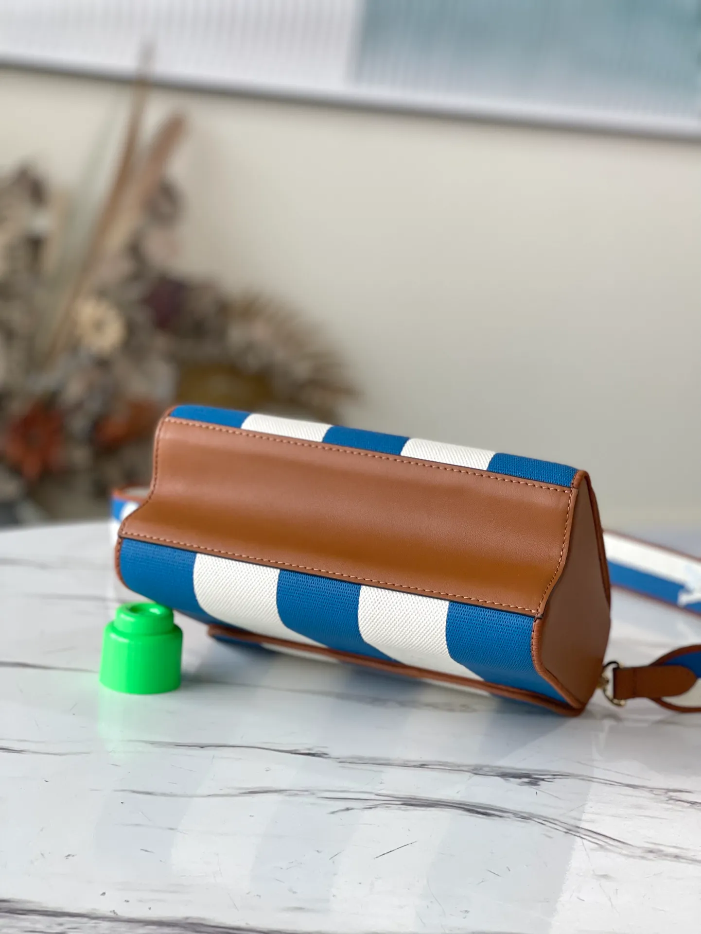 LOUIS VUITTON TWIST MM HANDBAG EMBROIDERED CANVAS AND CALF LEATHER BLUE M57659_04 LOUIS VUITTON TWIST MM HANDBAG EMBROIDERED CANVAS AND CALF LEATHER BLUE M57659 04