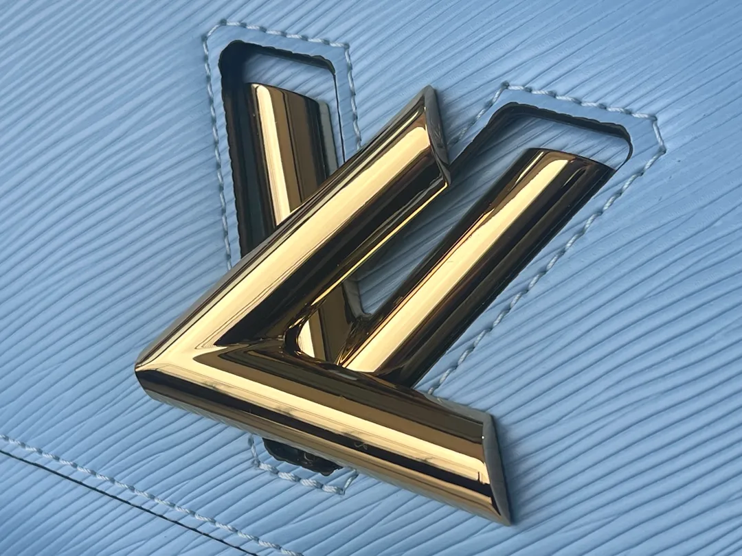 LOUIS VUITTON TWIST MM HANDBAG EPI GRAINED LEATHER QUARTZ BLEU NUAGE BLUE M59627_6 LOUIS VUITTON TWIST MM HANDBAG EPI GRAINED LEATHER QUARTZ BLEU NUAGE BLUE M59627 6