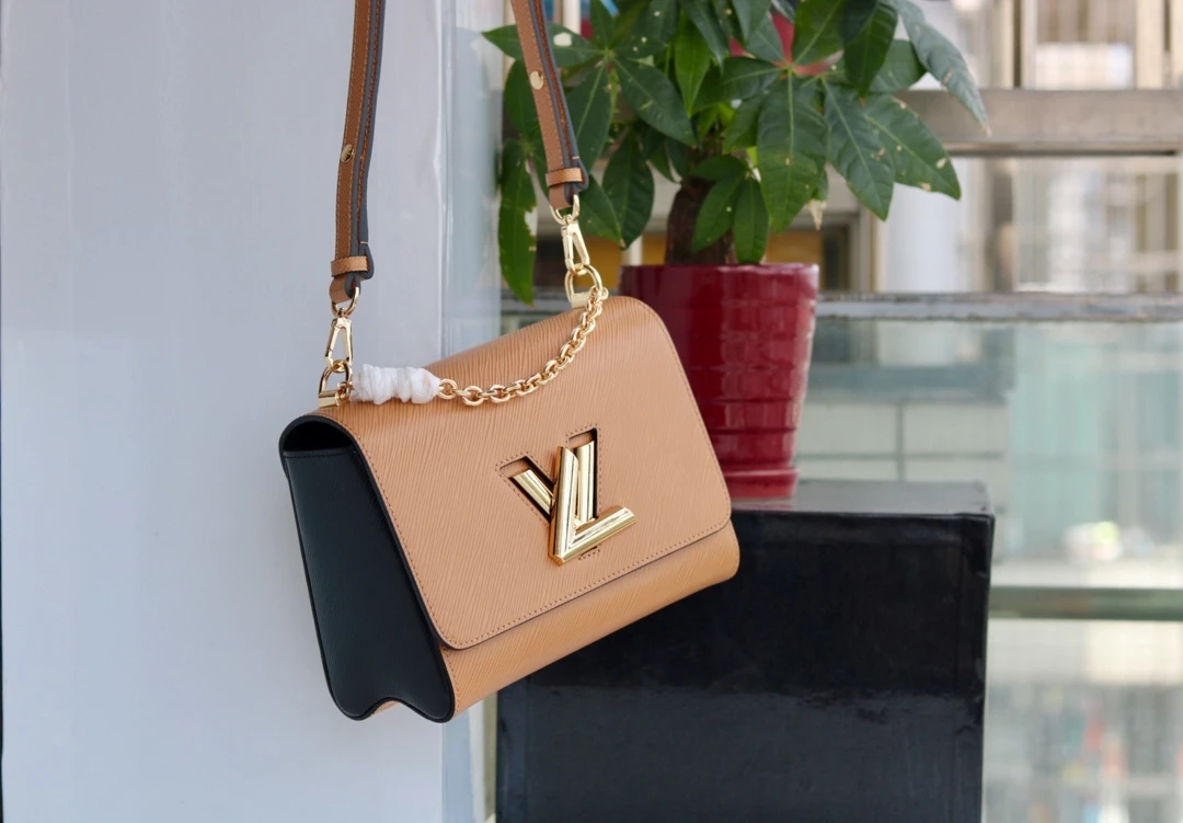 LOUIS VUITTON TWIST MM HANDBAG EPI LEATHER CAMEL LIGHT BROWN M51884_8 LOUIS VUITTON TWIST MM HANDBAG EPI LEATHER CAMEL LIGHT BROWN M51884 8