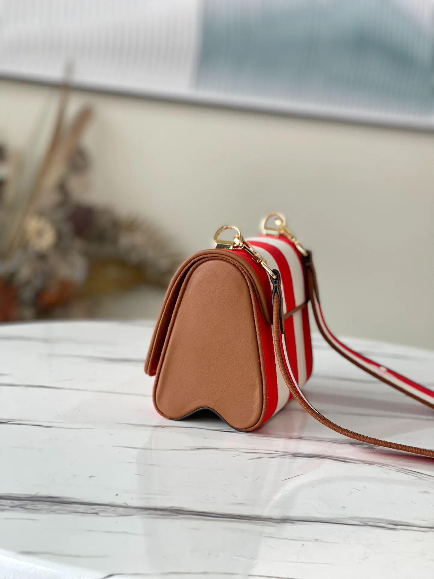 LOUIS VUITTON TWIST PM HANDBAG EMBROIDERED CANVAS AND CALF LEATHER RED M57722_02 LOUIS VUITTON TWIST PM HANDBAG EMBROIDERED CANVAS AND CALF LEATHER RED M57722 02