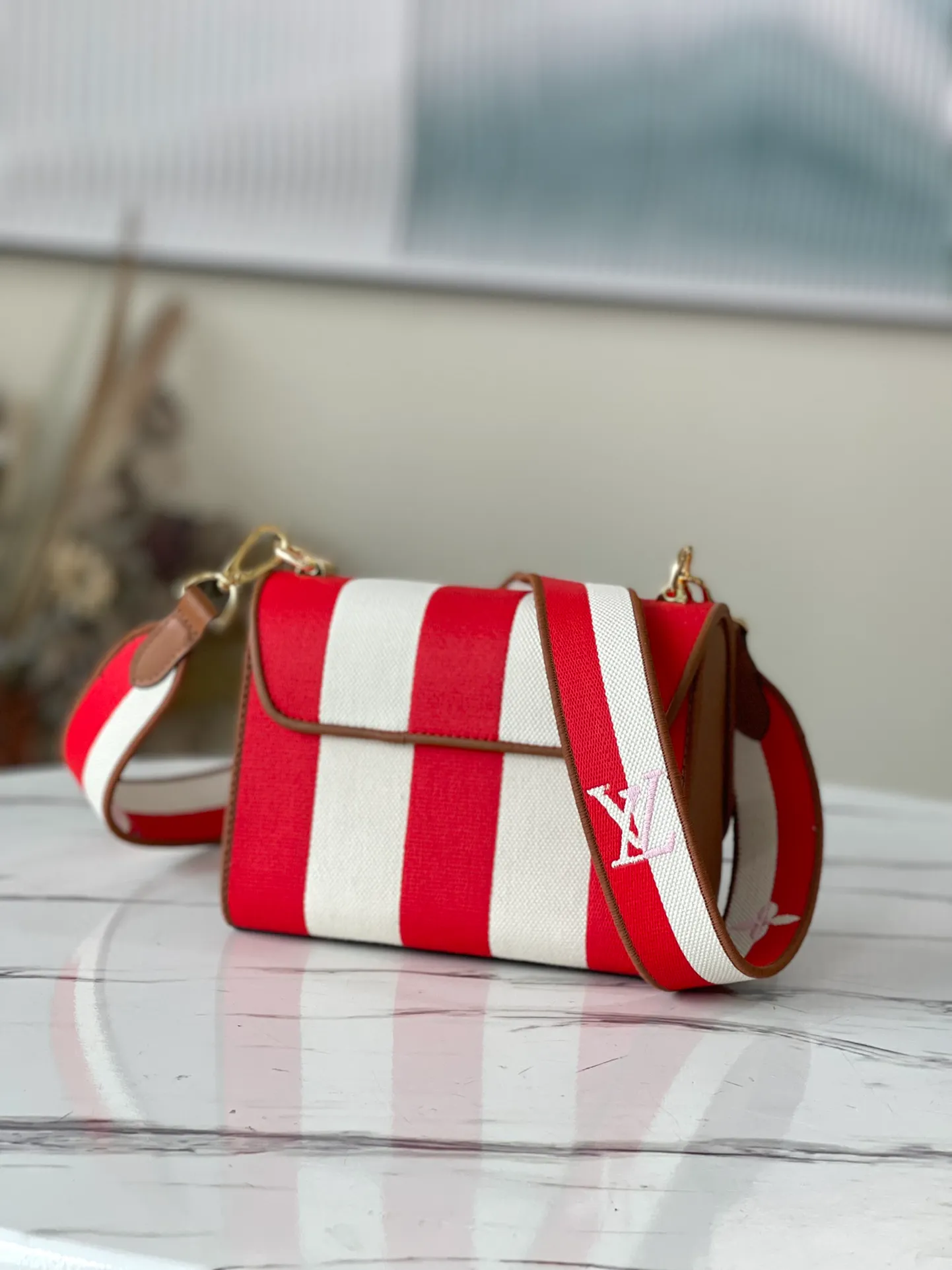 LOUIS VUITTON TWIST PM HANDBAG EMBROIDERED CANVAS AND CALF LEATHER RED M57722_03 LOUIS VUITTON TWIST PM HANDBAG EMBROIDERED CANVAS AND CALF LEATHER RED M57722 03