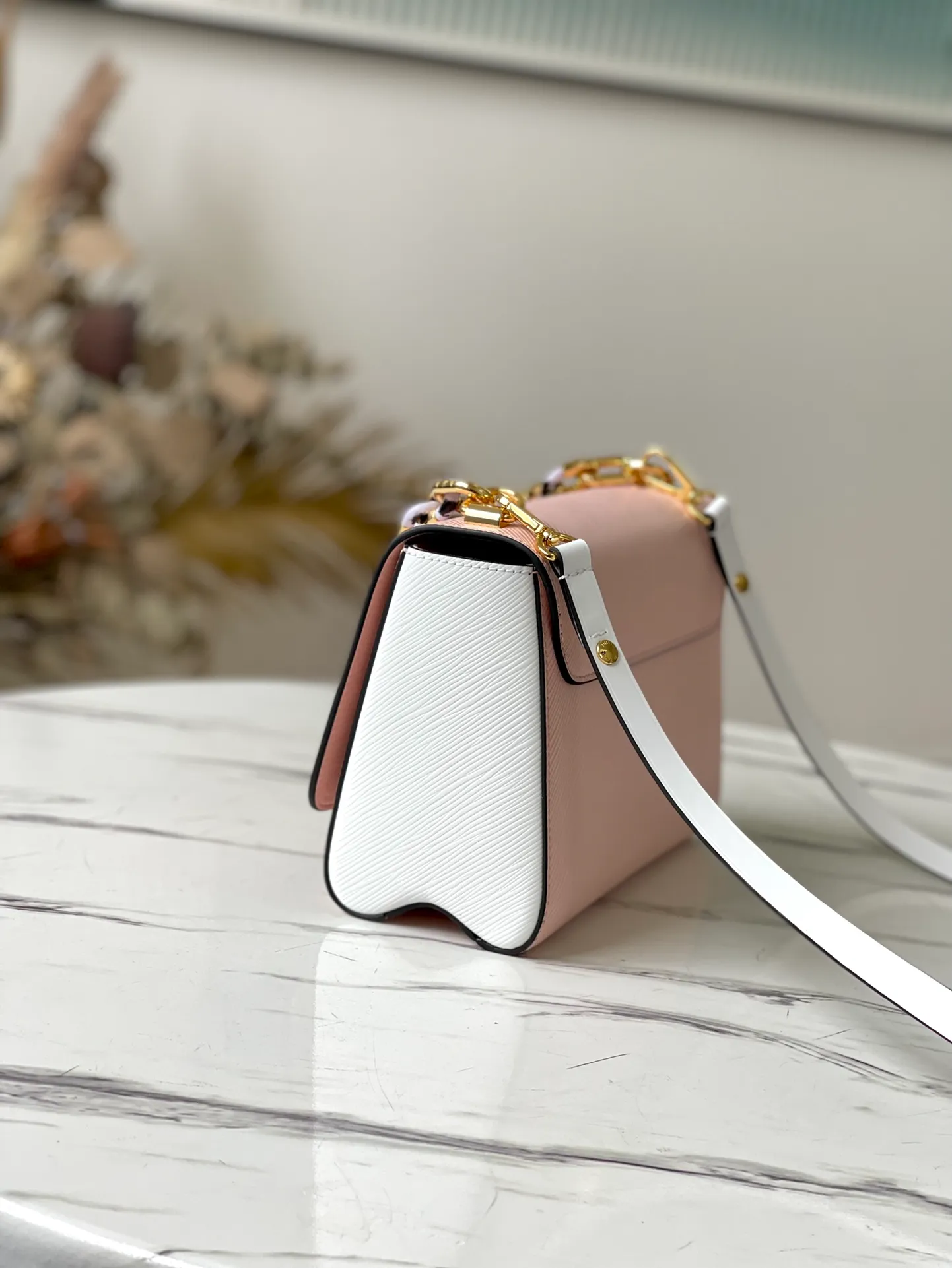 LOUIS VUITTON TWIST PM HANDBAG EPI GRAINED LEATHER PINK M58566_02 LOUIS VUITTON TWIST PM HANDBAG EPI GRAINED LEATHER PINK M58566 02