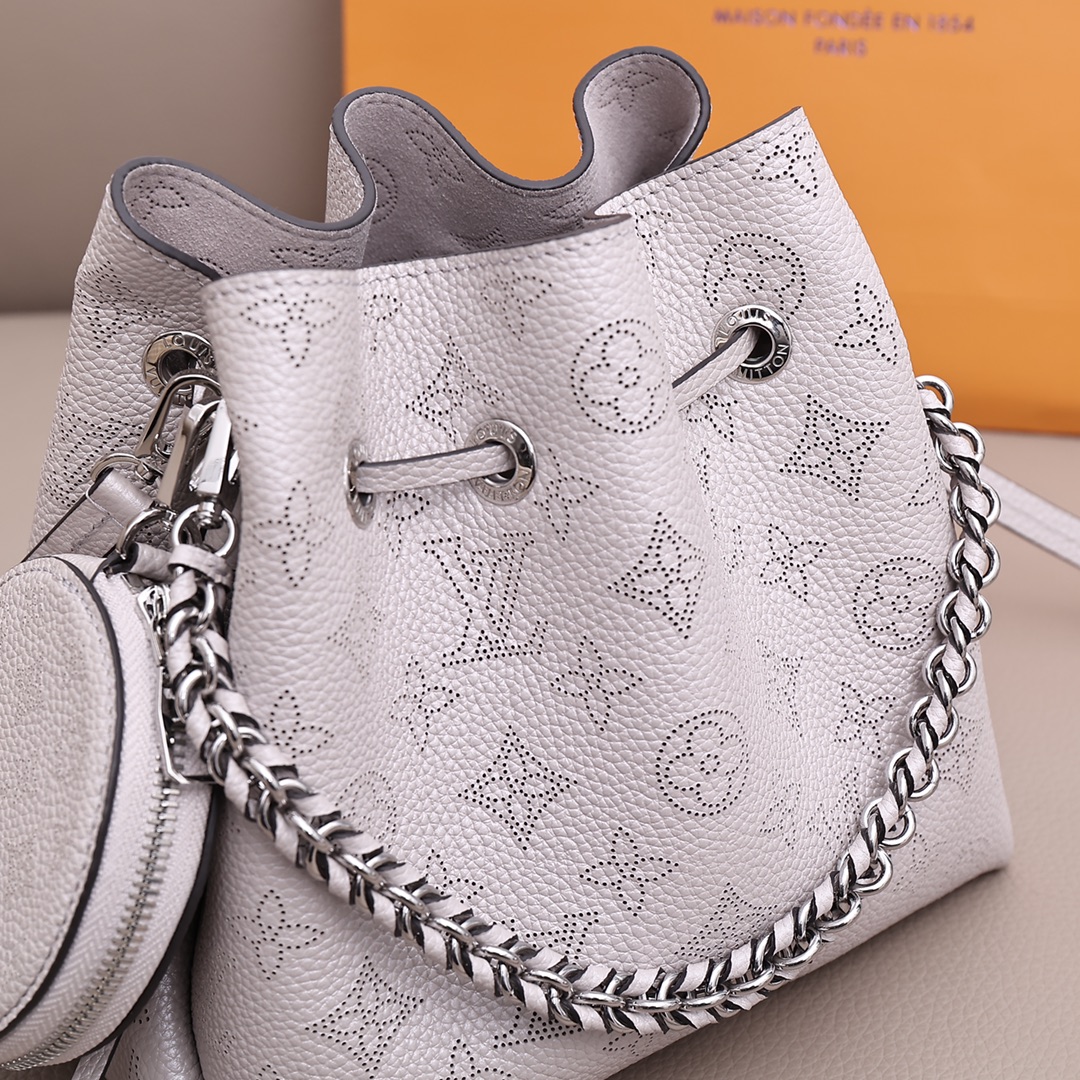 louis-vuitton-bella-mahina-leather-handbags-M58791_4 louis vuitton bella mahina leather handbags M58791 4