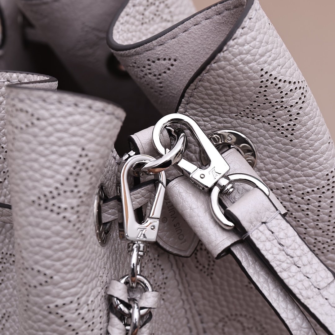 louis-vuitton-bella-mahina-leather-handbags-M58791_6 louis vuitton bella mahina leather handbags M58791 6