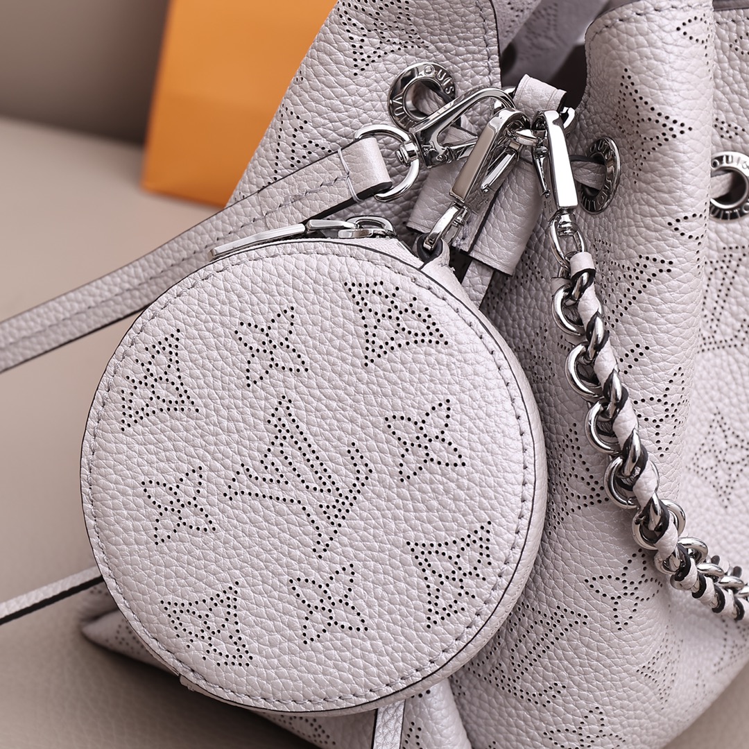 louis-vuitton-bella-mahina-leather-handbags-M58791_8 louis vuitton bella mahina leather handbags M58791 8