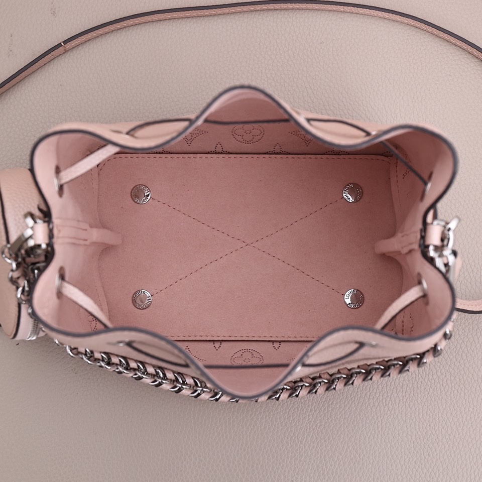 louis-vuitton-bella-mahina-leather-handbags-M58792_5 louis vuitton bella mahina leather handbags M58792 5