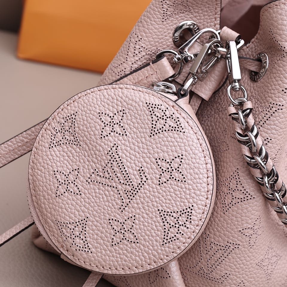 louis-vuitton-bella-mahina-leather-handbags-M58792_8 louis vuitton bella mahina leather handbags M58792 8