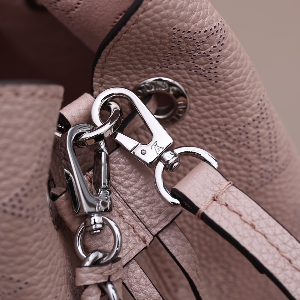 louis-vuitton-bella-mahina-leather-handbags-M58792_9 louis vuitton bella mahina leather handbags M58792 9