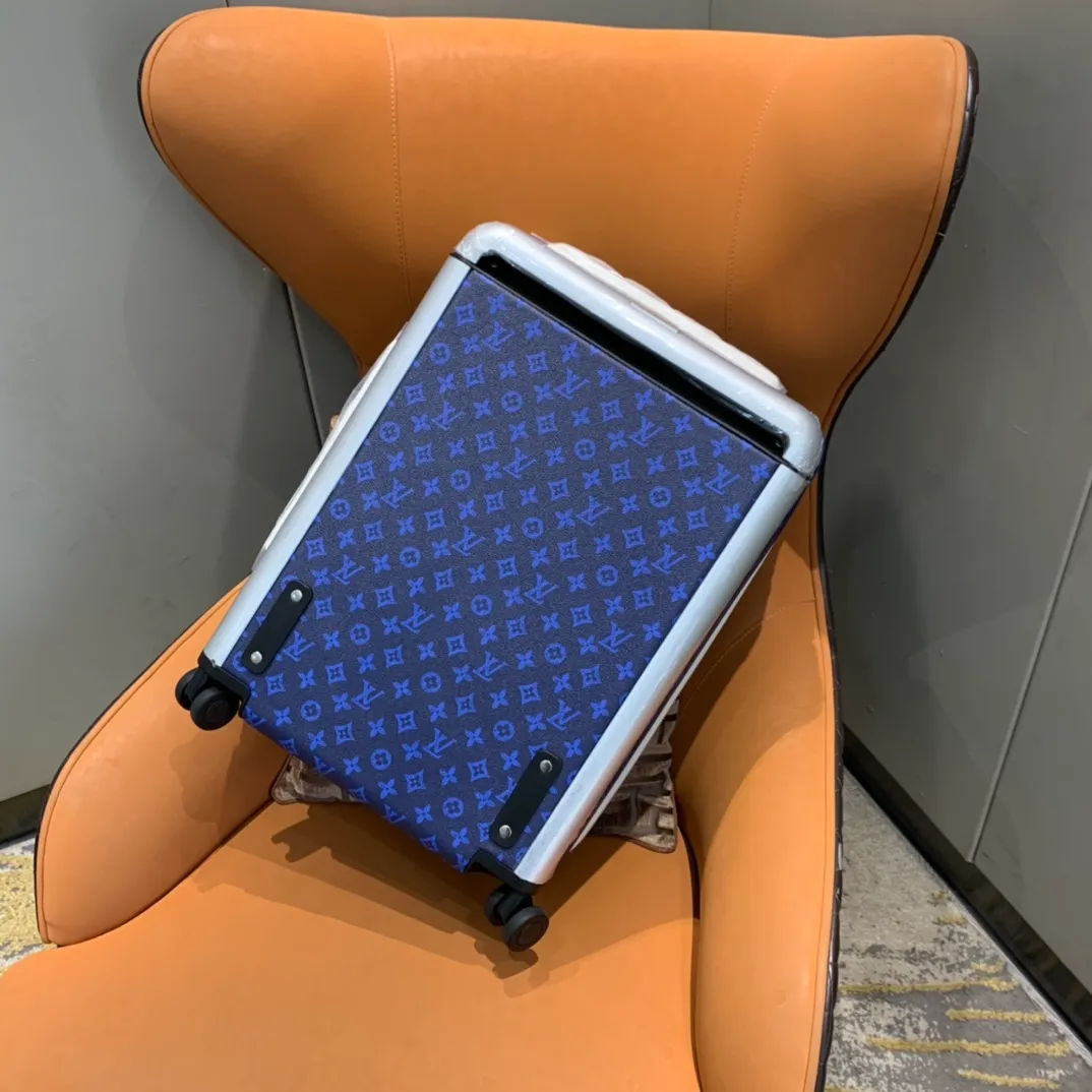 louis-vuitton-horizon-55-monogram-other-travel-M45880_4 louis vuitton horizon 55 monogram other travel M45880 4