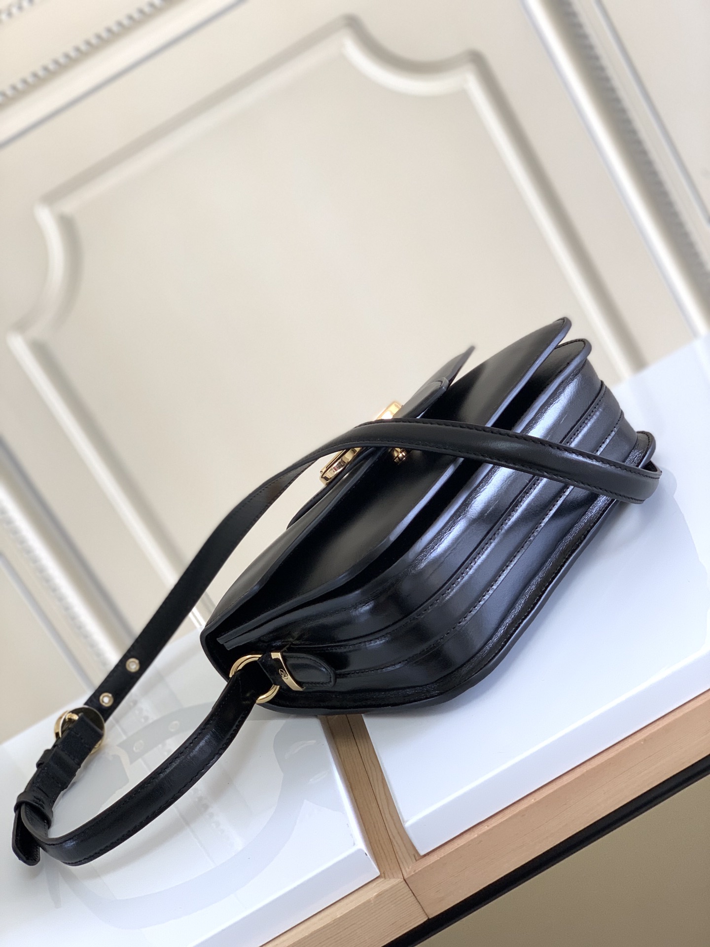 louis-vuitton-lv-pont-9-smooth-calfskin-leather-handbags-M55948_4 louis vuitton lv pont 9 smooth calfskin leather handbags M55948 4