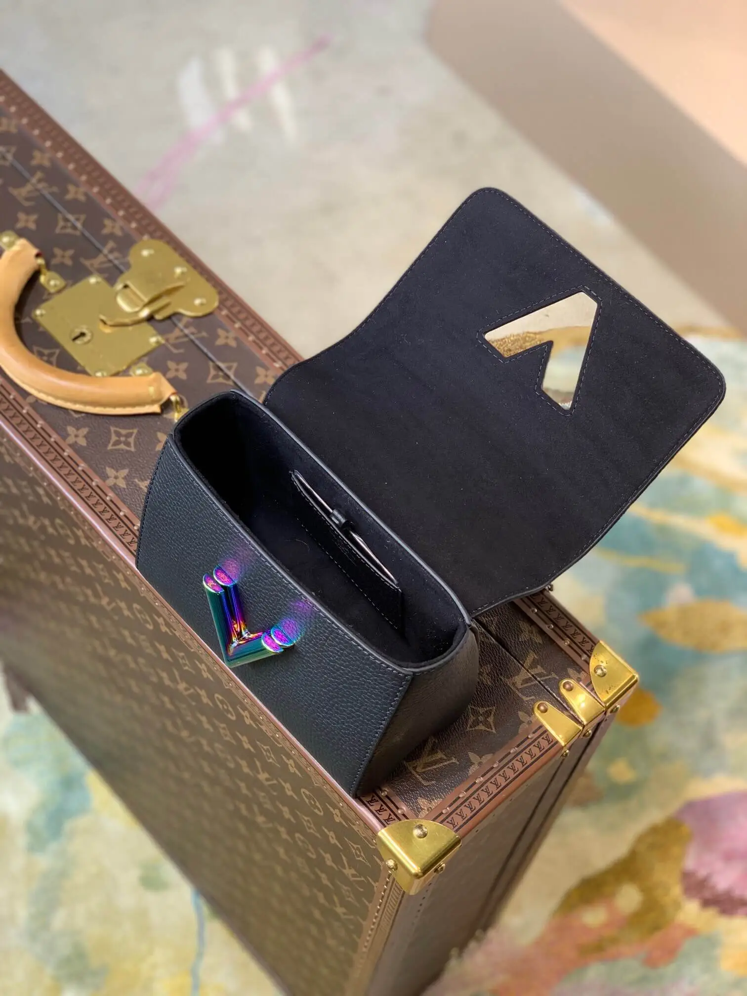 louis-vuitton-twist-mini-epi-leather-handbags-M58597_8 louis vuitton twist mini epi leather handbags M58597 8