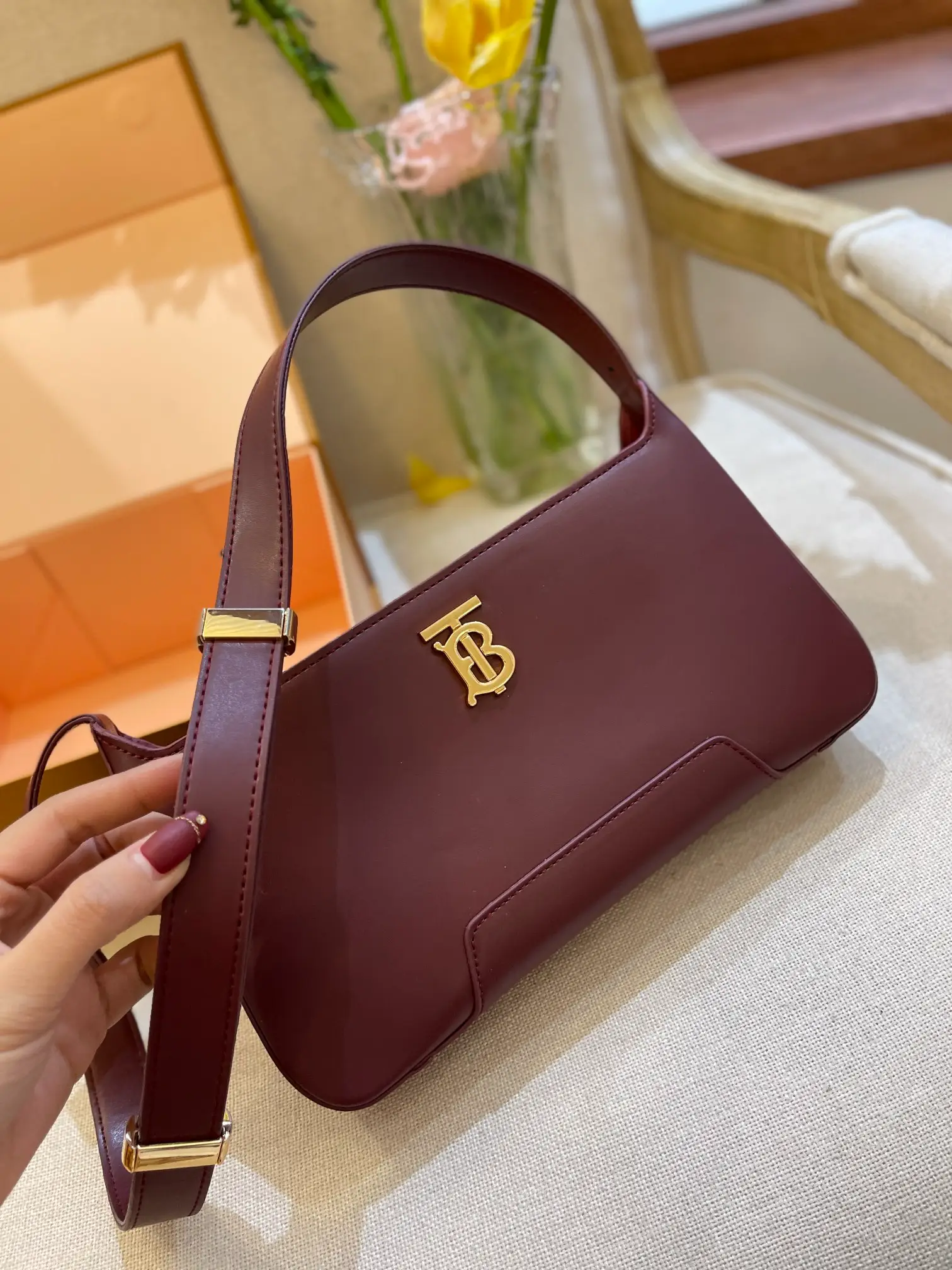 BURBERRY-LEATHER-TB-SHOULDER-BAG-DEEP-MAROON-80462491_2 BURBERRY LEATHER TB SHOULDER BAG DEEP MAROON 80462491 2