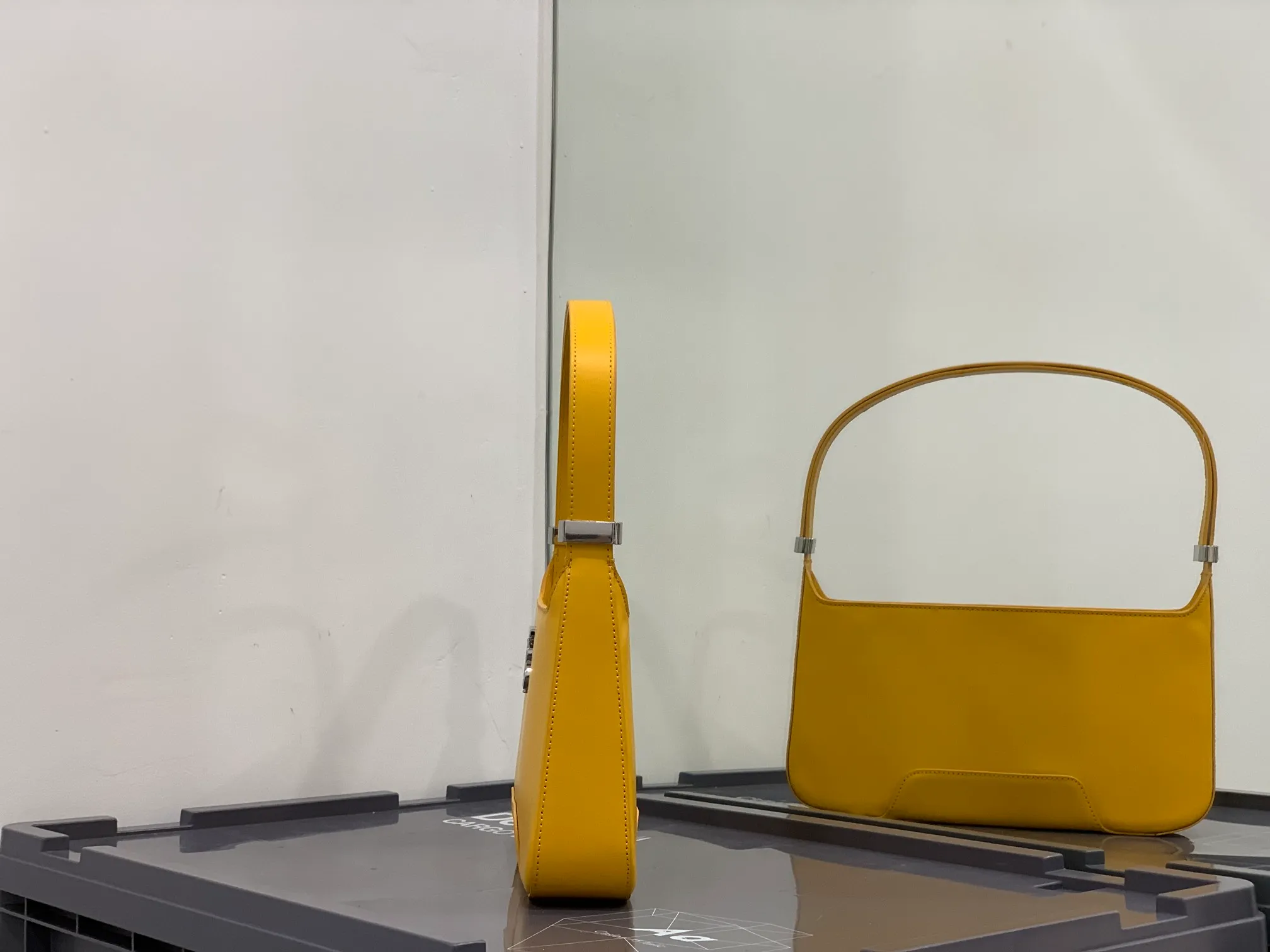 BURBERRY-LEATHER-TB-SHOULDER-BAG-ORANGE-80522401_2 BURBERRY LEATHER TB SHOULDER BAG ORANGE 80522401 2