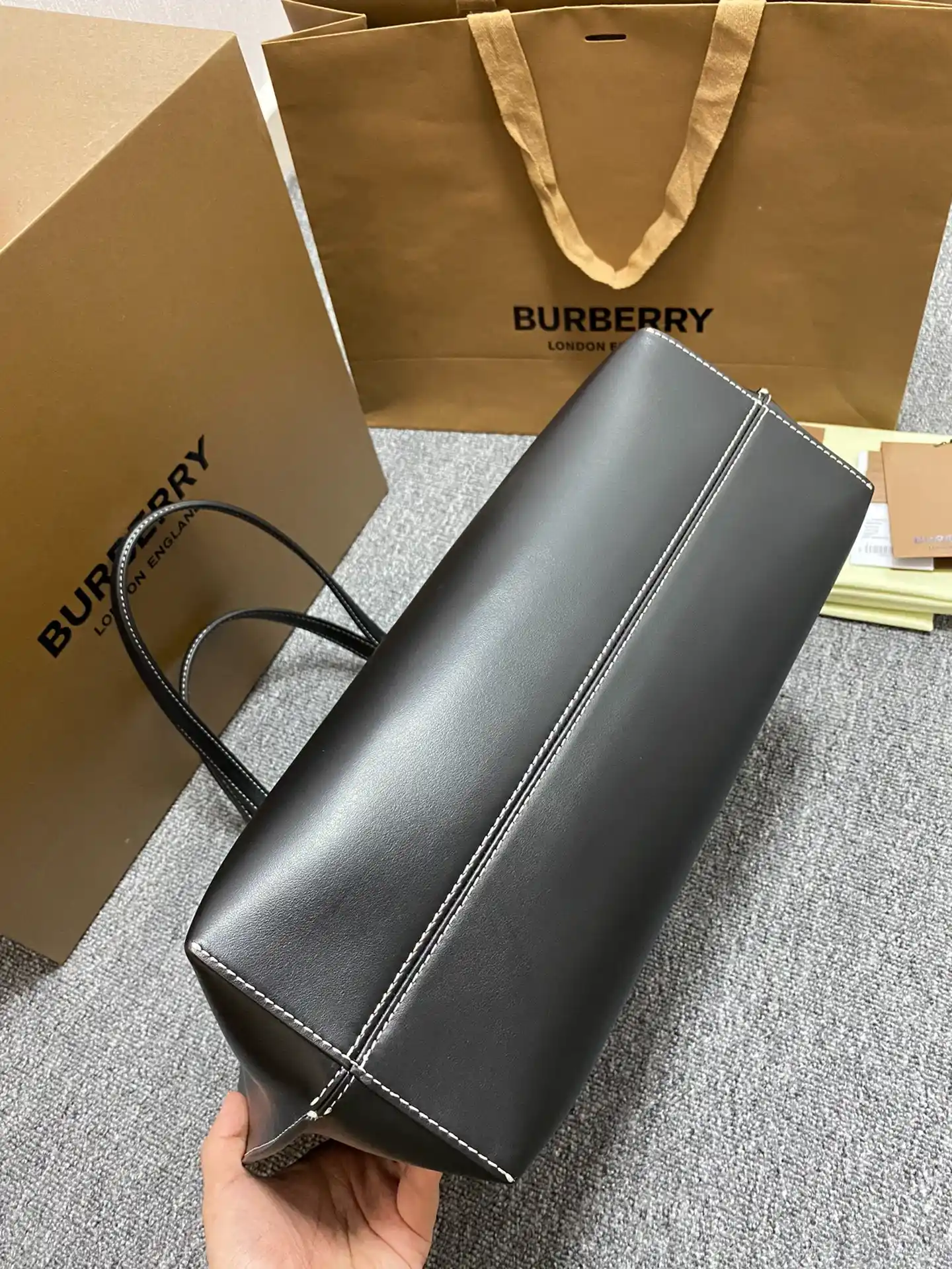 BURBERRY-MEDIUM-MONOGRAM-MOTIF-LEATHER-TOTE-BLACK-80527261_3 BURBERRY MEDIUM MONOGRAM MOTIF LEATHER TOTE BLACK 80527261 3
