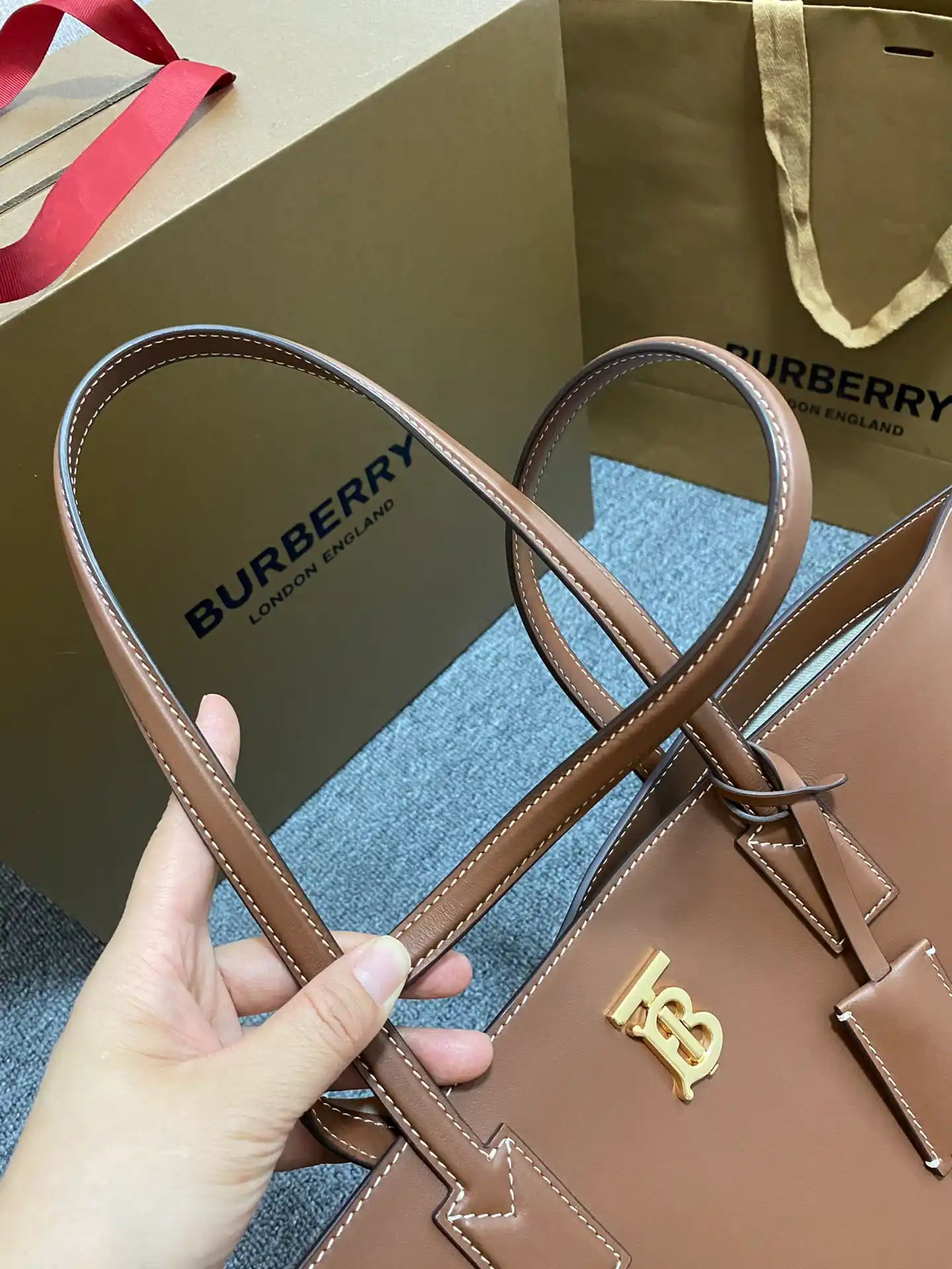 BURBERRY-MEDIUM-MONOGRAM-MOTIF-LEATHER-TOTE-TAN-80525031_4 BURBERRY MEDIUM MONOGRAM MOTIF LEATHER TOTE TAN 80525031 4