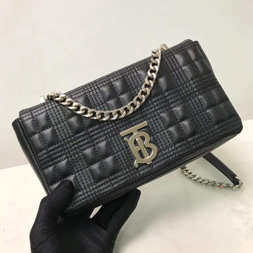 BURBERRY-SMALL-QUILTED-LAMBSKIN-LOLA-BAG-BLACK-80490061_2 BURBERRY SMALL QUILTED LAMBSKIN LOLA BAG BLACK 80490061 2