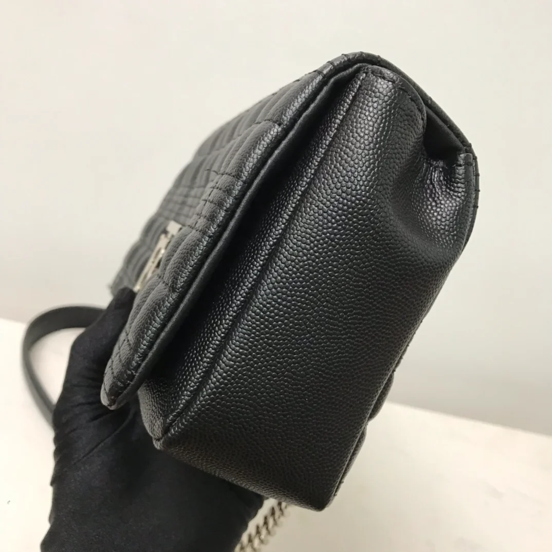 BURBERRY-SMALL-QUILTED-LAMBSKIN-LOLA-BAG-BLACK-80490061_5 BURBERRY SMALL QUILTED LAMBSKIN LOLA BAG BLACK 80490061 5