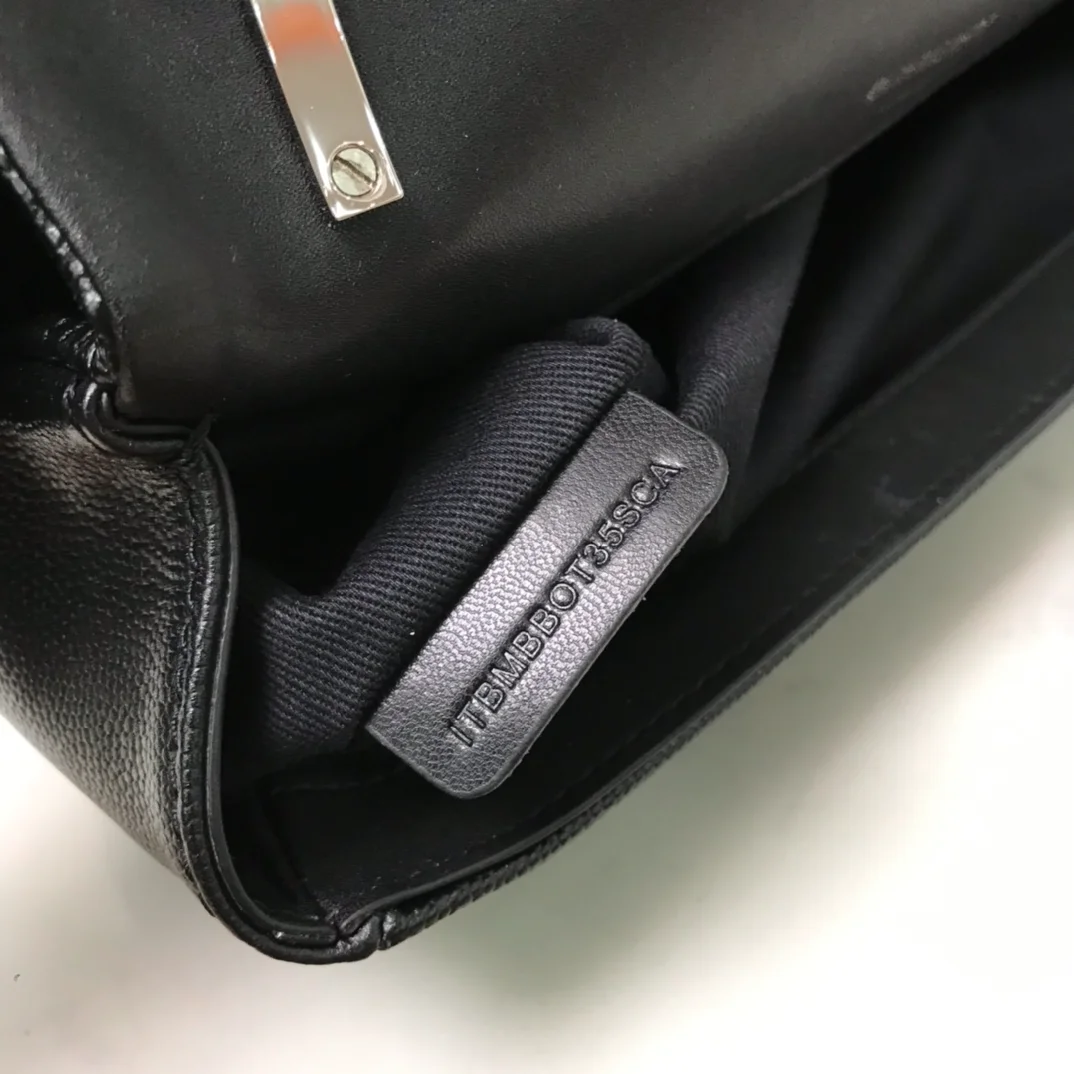 BURBERRY-SMALL-QUILTED-LAMBSKIN-LOLA-BAG-BLACK-80490061_6 BURBERRY SMALL QUILTED LAMBSKIN LOLA BAG BLACK 80490061 6