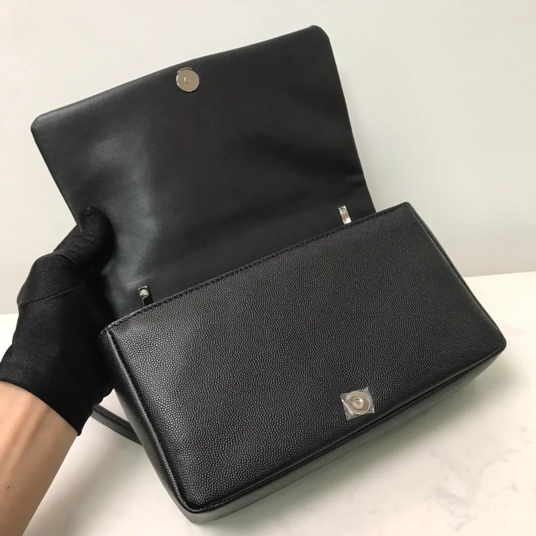 BURBERRY-SMALL-QUILTED-LAMBSKIN-LOLA-BAG-BLACK-80490061_7 BURBERRY SMALL QUILTED LAMBSKIN LOLA BAG BLACK 80490061 7