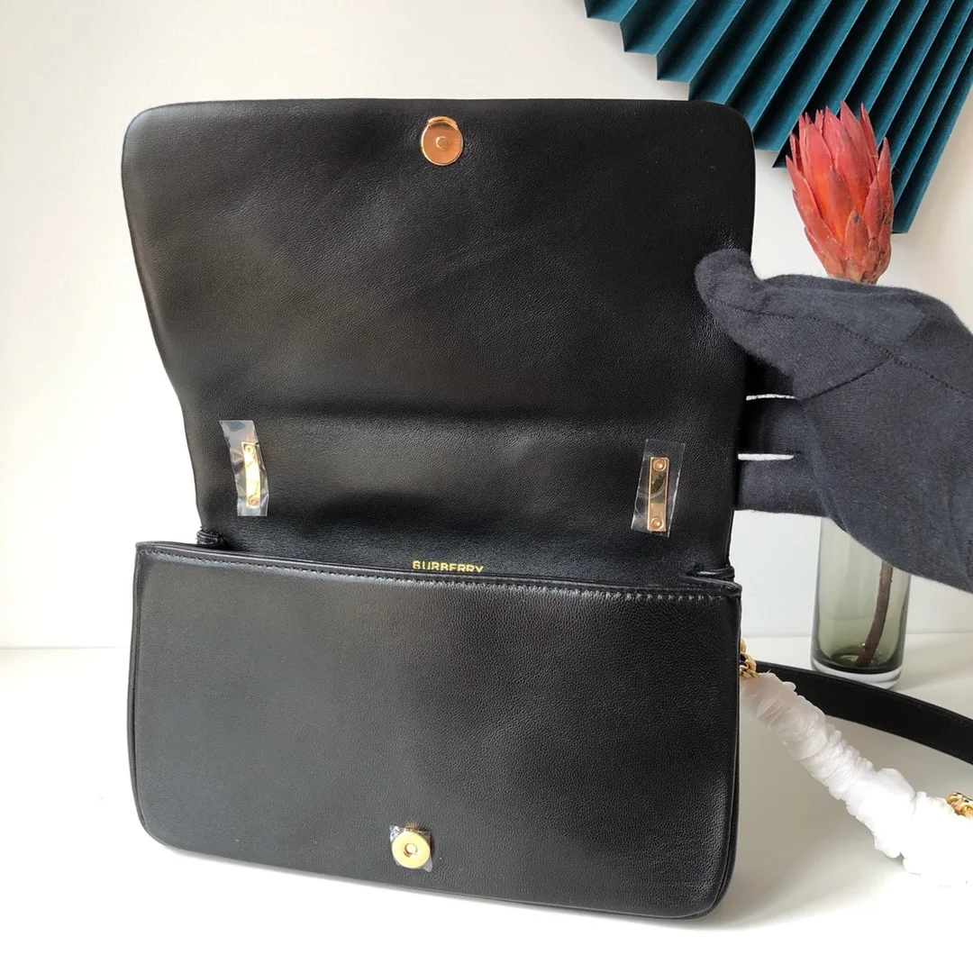 BURBERRY-SMALL-QUILTED-LAMBSKIN-LOLA-BAG-GOLD-BLACK-LIGHT-GOLD-80214921_07 BURBERRY SMALL QUILTED LAMBSKIN LOLA BAG GOLD BLACK LIGHT GOLD 80214921 07