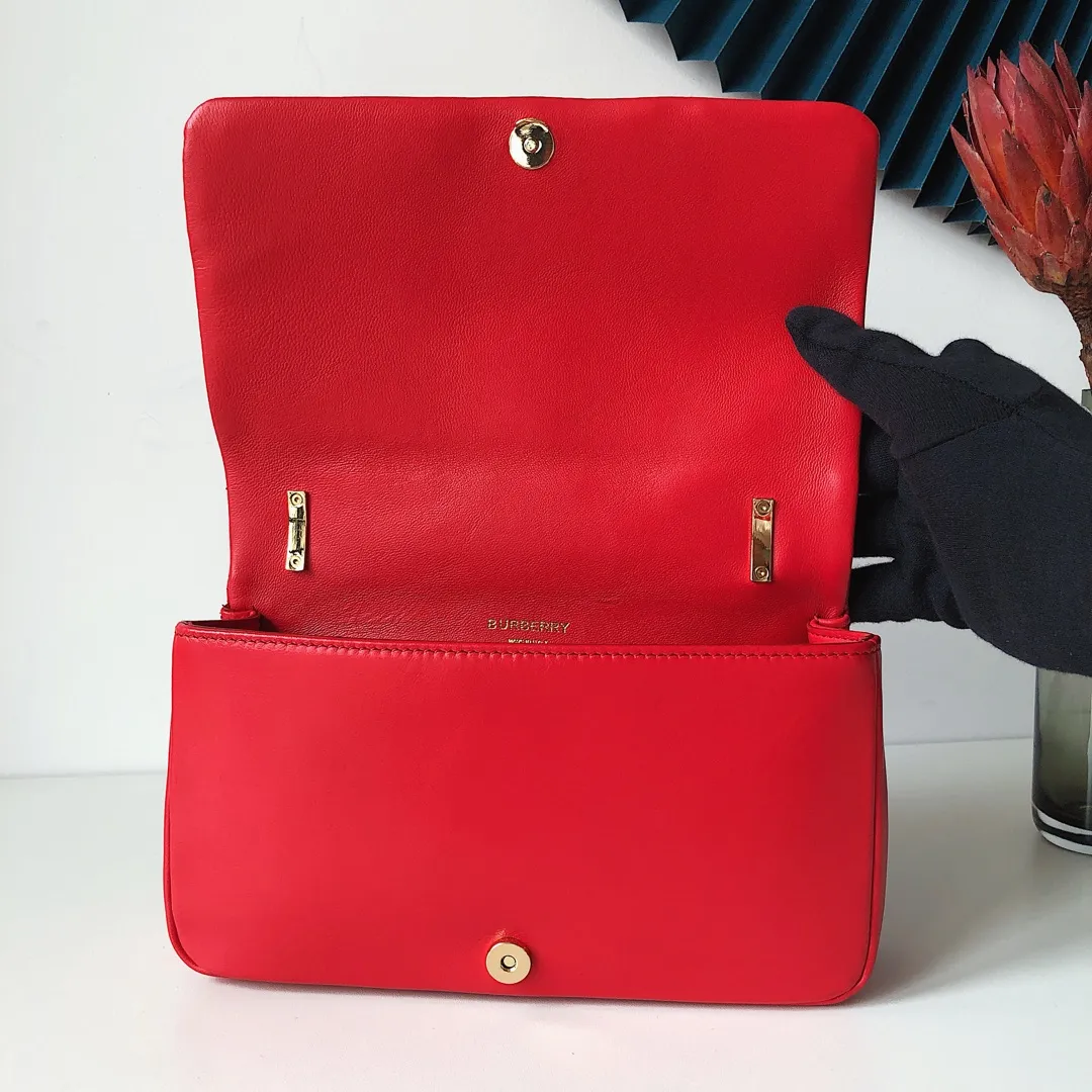 BURBERRY-SMALL-QUILTED-LAMBSKIN-LOLA-BAG-GOLD-BRIGHT-RED-80208491_06 BURBERRY SMALL QUILTED LAMBSKIN LOLA BAG GOLD BRIGHT RED 80208491 06