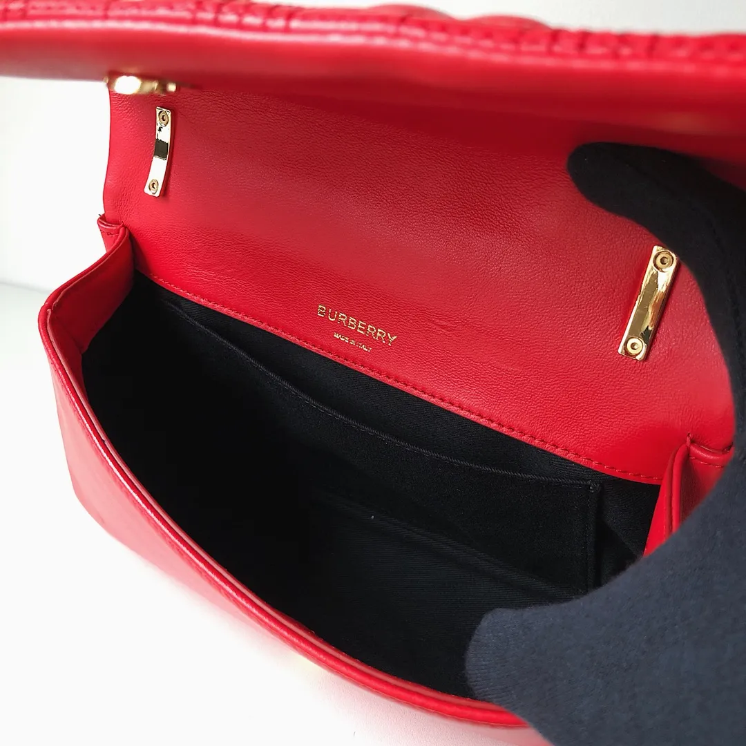 BURBERRY-SMALL-QUILTED-LAMBSKIN-LOLA-BAG-GOLD-BRIGHT-RED-80208491_08 BURBERRY SMALL QUILTED LAMBSKIN LOLA BAG GOLD BRIGHT RED 80208491 08