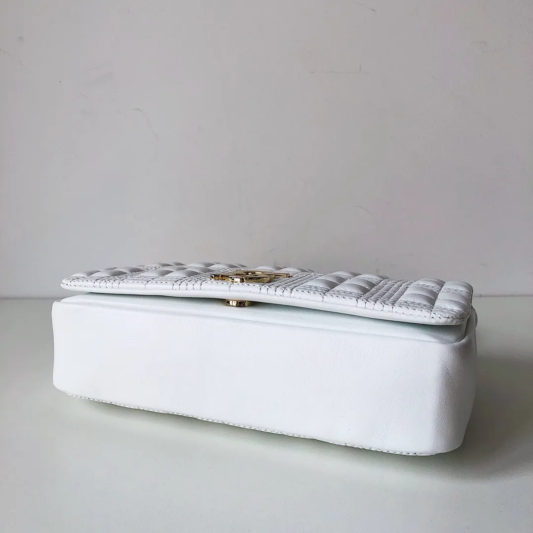 BURBERRY-SMALL-QUILTED-LAMBSKIN-LOLA-BAG-WHITE-80211061_05 BURBERRY SMALL QUILTED LAMBSKIN LOLA BAG WHITE 80211061 05