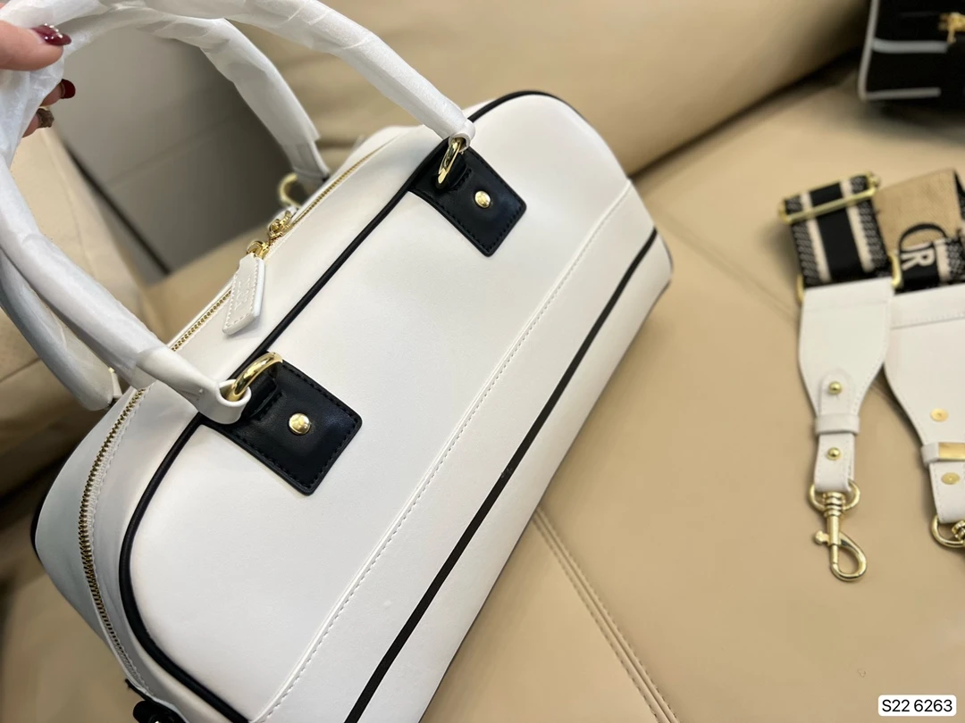 DIOR-MEDIUM-DIOR-VIBE-ZIP-BOWLING-BAG-WHITE-SMOOTH-CALFSKIN-M6202OOBR_M879_4 DIOR MEDIUM DIOR VIBE ZIP BOWLING BAG WHITE SMOOTH CALFSKIN M6202OOBR M879 4