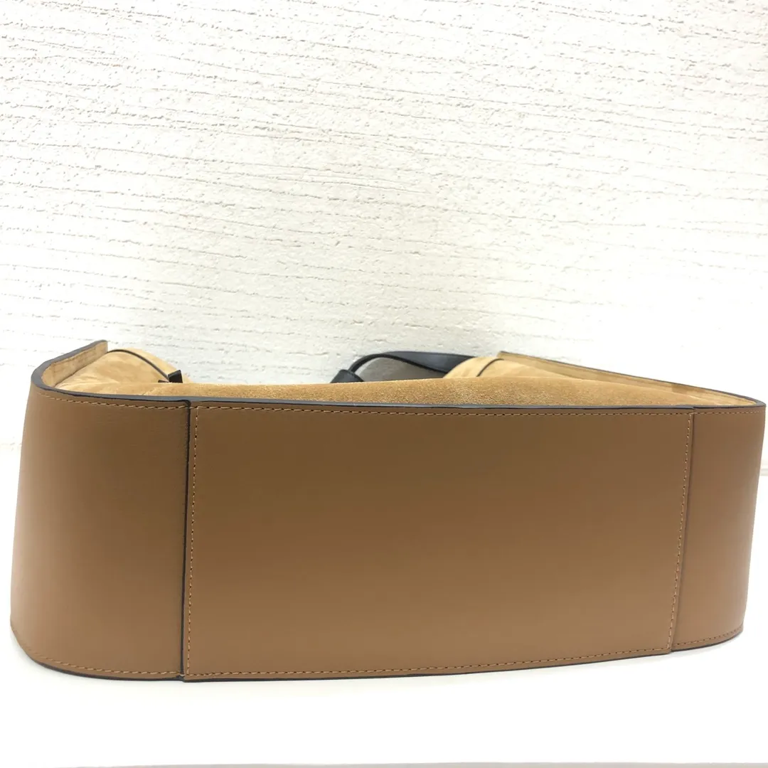 LOEWE-HAMMOCK-TOTE-BAG-IN-CALFSKIN-AND-SUEDE-DARK-GOLD-A538H02X01-3988_7 LOEWE HAMMOCK TOTE BAG IN CALFSKIN AND SUEDE DARK GOLD A538H02X01 3988 7