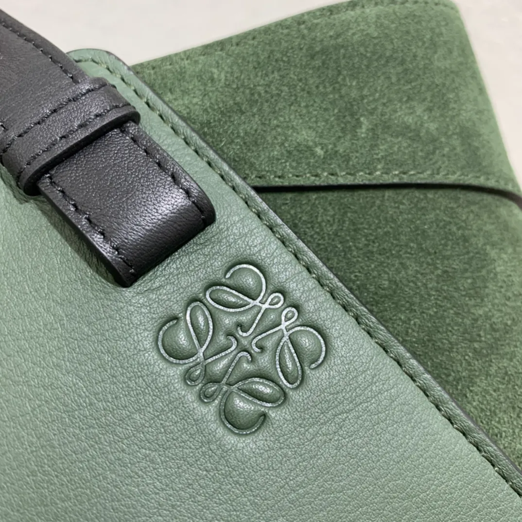 LOEWE-HAMMOCK-TOTE-BAG-IN-CALFSKIN-AND-SUEDE-VINTAGE-KHAKI-A538H02X01-4435_8 LOEWE HAMMOCK TOTE BAG IN CALFSKIN AND SUEDE VINTAGE KHAKI A538H02X01 4435 8