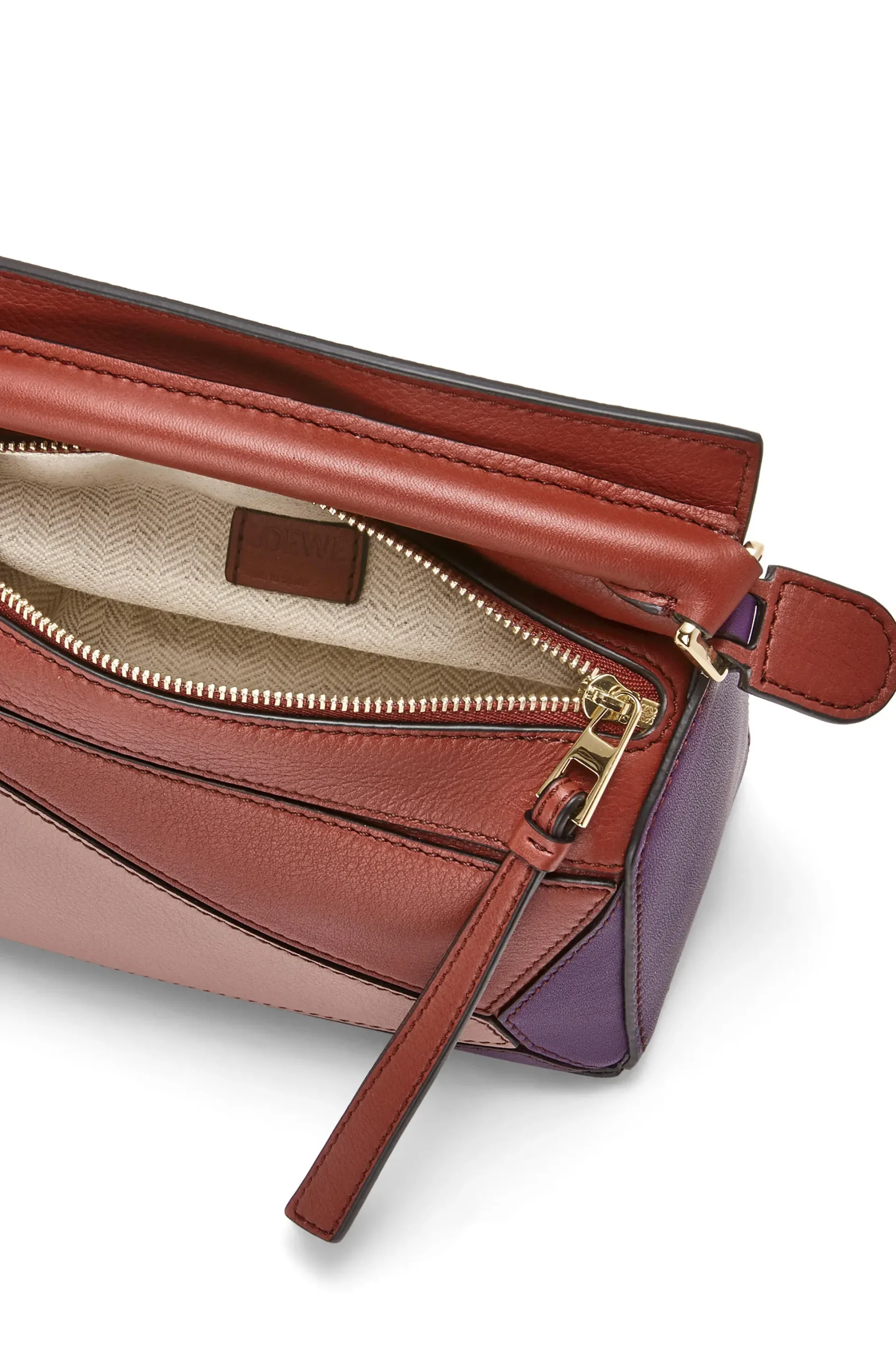 LOEWE-MINI-PUZZLE-BAG-CLASSIC-CALFSKIN-DARK-PURPLE-RUST-A510U95X34-7916_4 LOEWE MINI PUZZLE BAG CLASSIC CALFSKIN DARK PURPLE RUST A510U95X34 7916 4 scaled