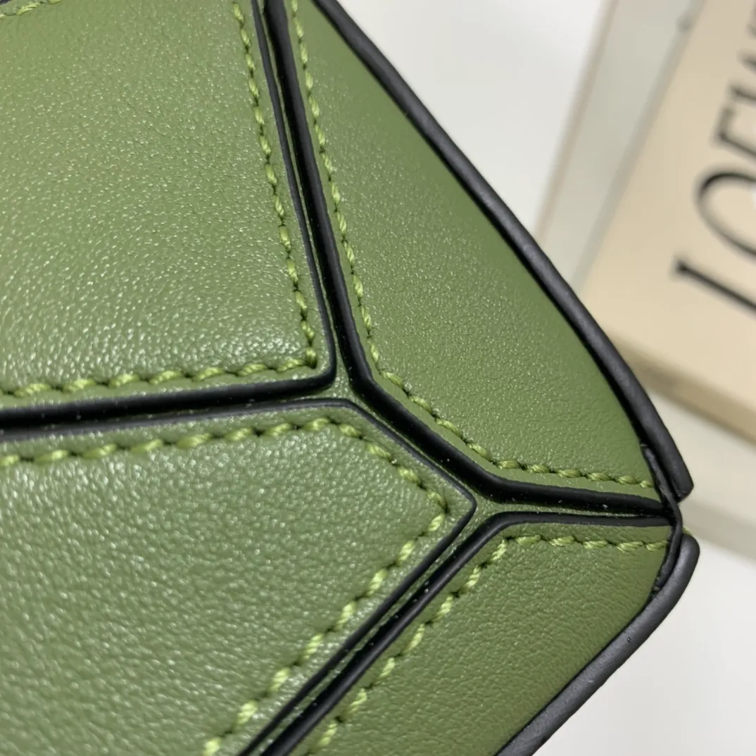 LOEWE-MINI-PUZZLE-BAG-IN-CLASSIC-CALFSKIN-AVOCADO-GREEN-322.30.U95-3949_7 LOEWE MINI PUZZLE BAG IN CLASSIC CALFSKIN AVOCADO GREEN 322.30.U95 3949 7 1