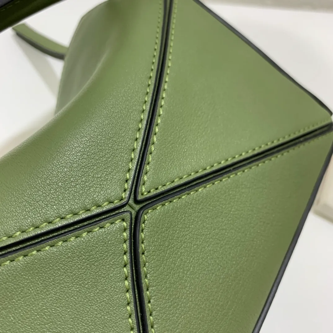 LOEWE-MINI-PUZZLE-BAG-IN-CLASSIC-CALFSKIN-AVOCADO-GREEN-322.30.U95-3949_8 LOEWE MINI PUZZLE BAG IN CLASSIC CALFSKIN AVOCADO GREEN 322.30.U95 3949 8 1