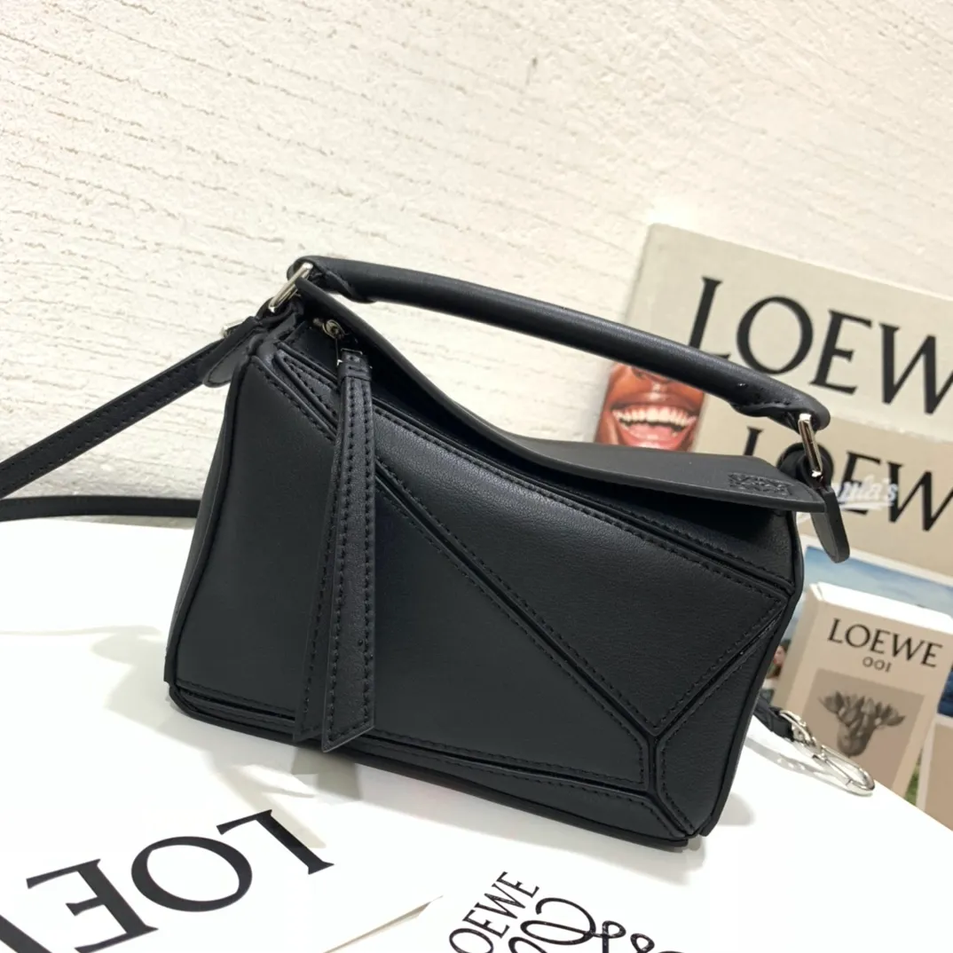 LOEWE-MINI-PUZZLE-BAG-IN-CLASSIC-CALFSKIN-BLACK-322.30.U95-1100_3 LOEWE MINI PUZZLE BAG IN CLASSIC CALFSKIN BLACK 322.30.U95 1100 3