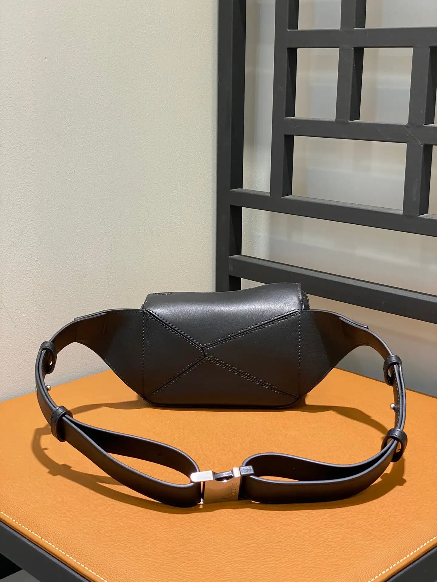 LOEWE-MINI-PUZZLE-BUMBAG-CLASSIC-CALFSKIN-BLACK-B510U89X02-1100_4 LOEWE MINI PUZZLE BUMBAG CLASSIC CALFSKIN BLACK B510U89X02 1100 4