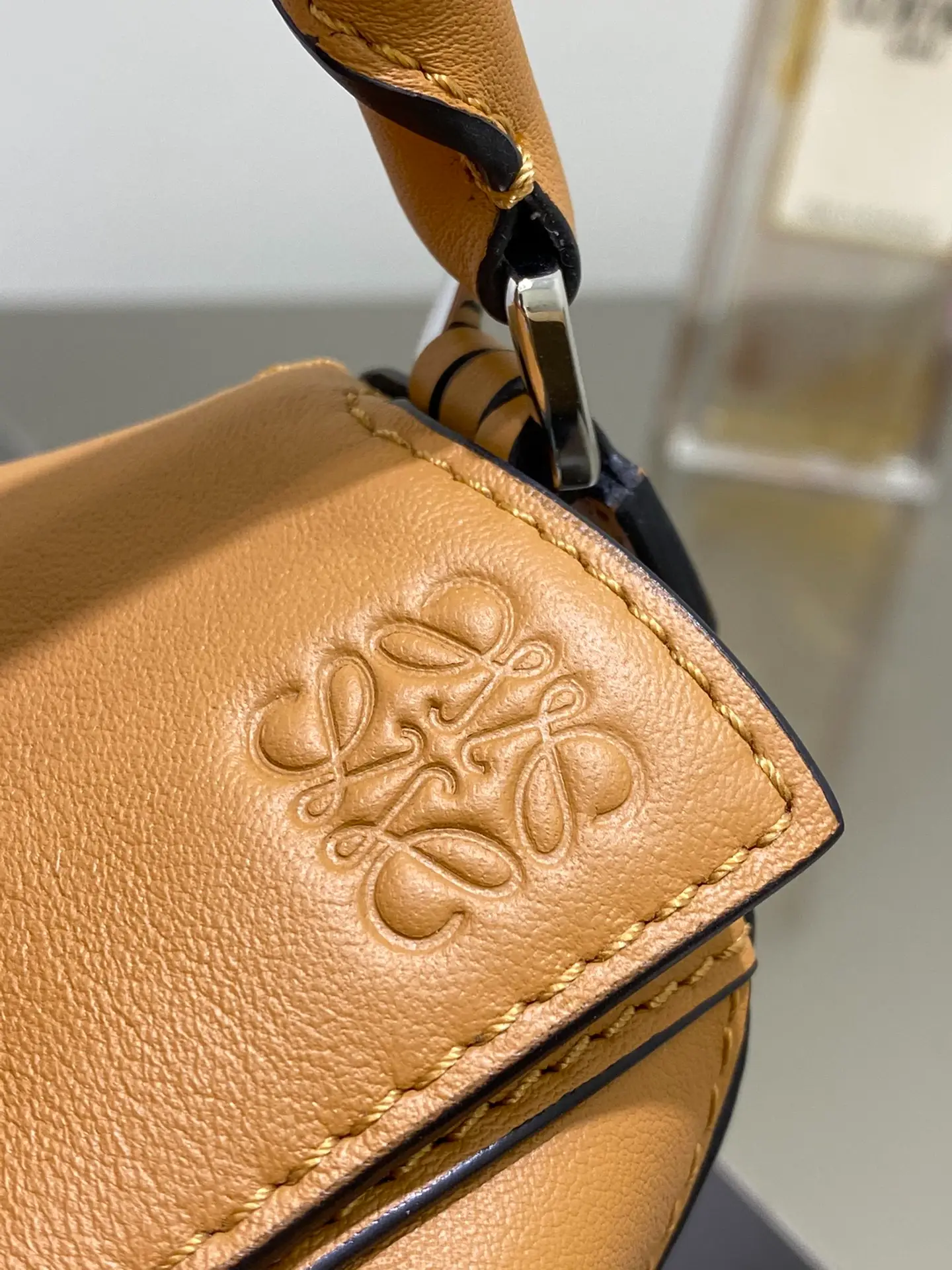 LOEWE-NANO-PUZZLE-BAG-IN-CLASSIC-CALFSKIN-WARM-DESERT-A510U98X01-2586_6 LOEWE NANO PUZZLE BAG IN CLASSIC CALFSKIN WARM DESERT A510U98X01 2586 6