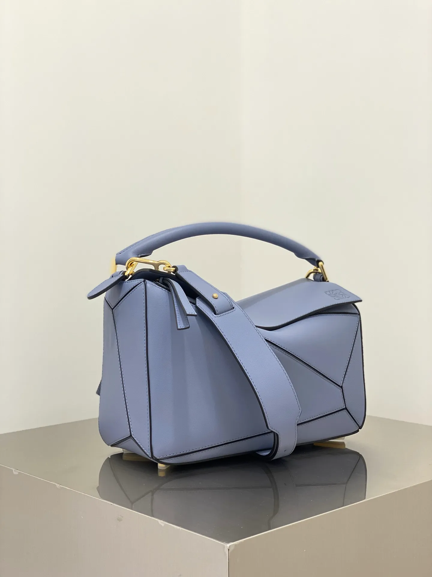 LOEWE-PUZZLE-BAG-IN-CLASSIC-CALFSKIN-ATLANTIC-BLUE-322.30.S20-6919_2 LOEWE PUZZLE BAG IN CLASSIC CALFSKIN ATLANTIC BLUE 322.30.S20 6919 2